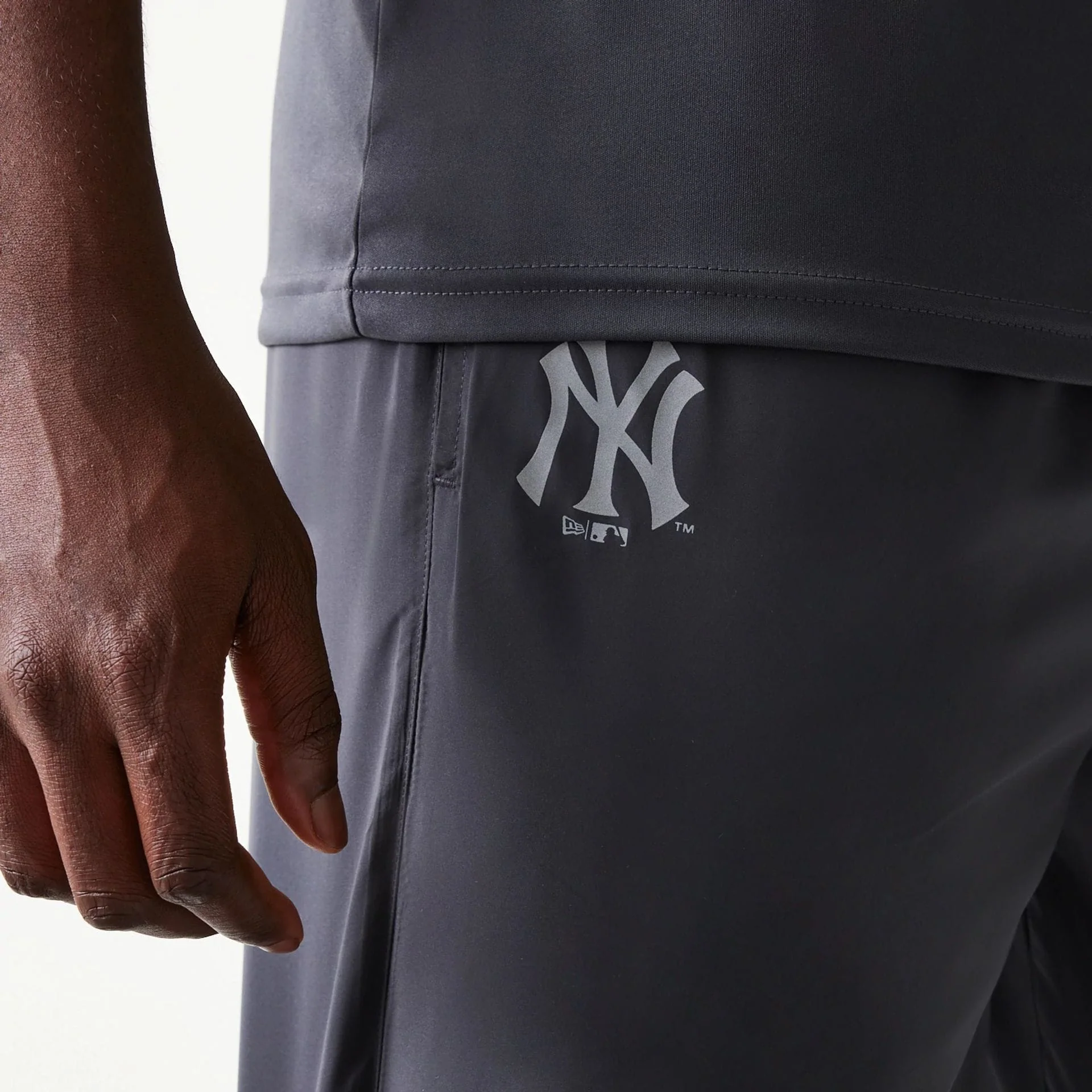 New York Yankees MLB Dark Grey Track Pants - Image 4