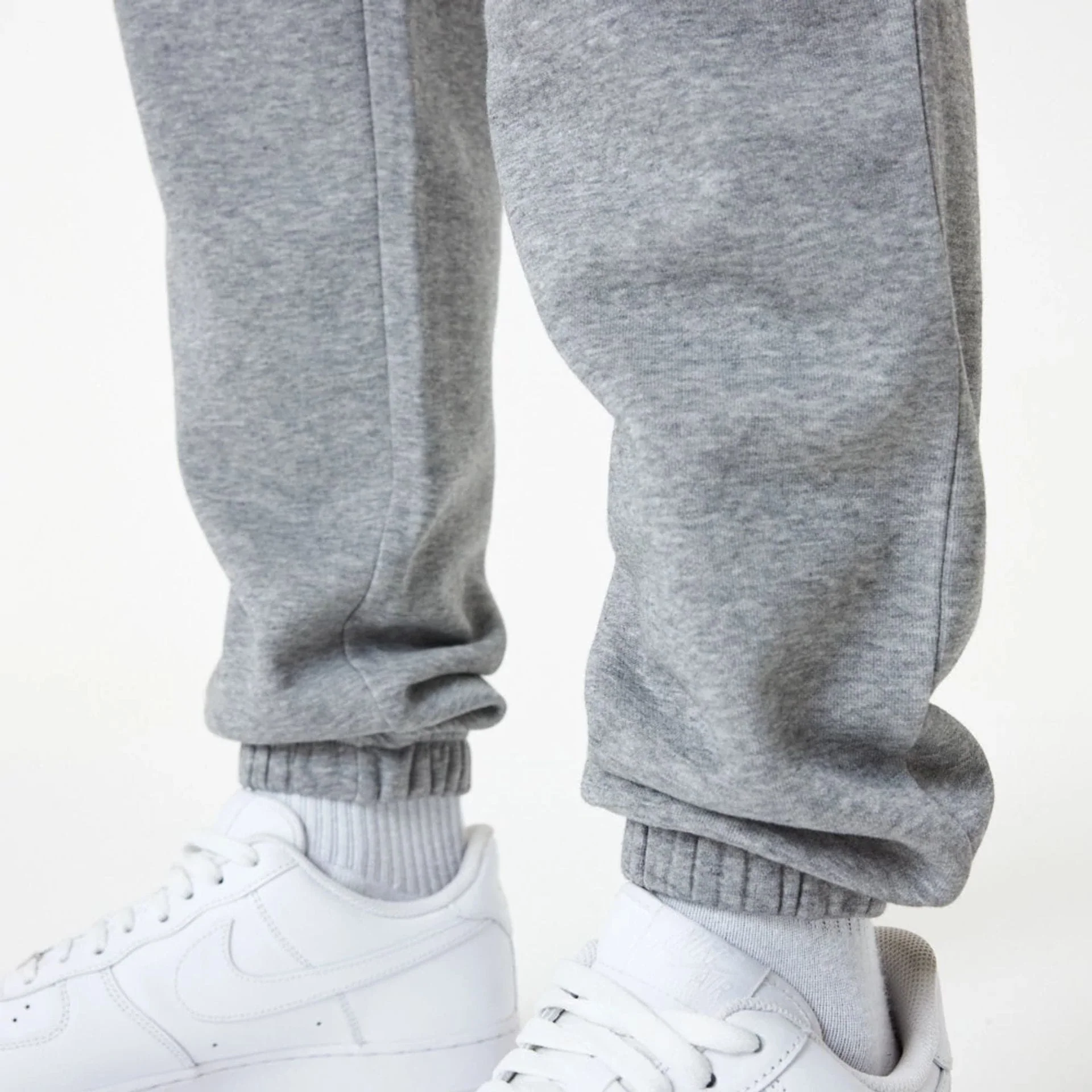 New York Yankees MLB Essential Grey Joggers - Image 3