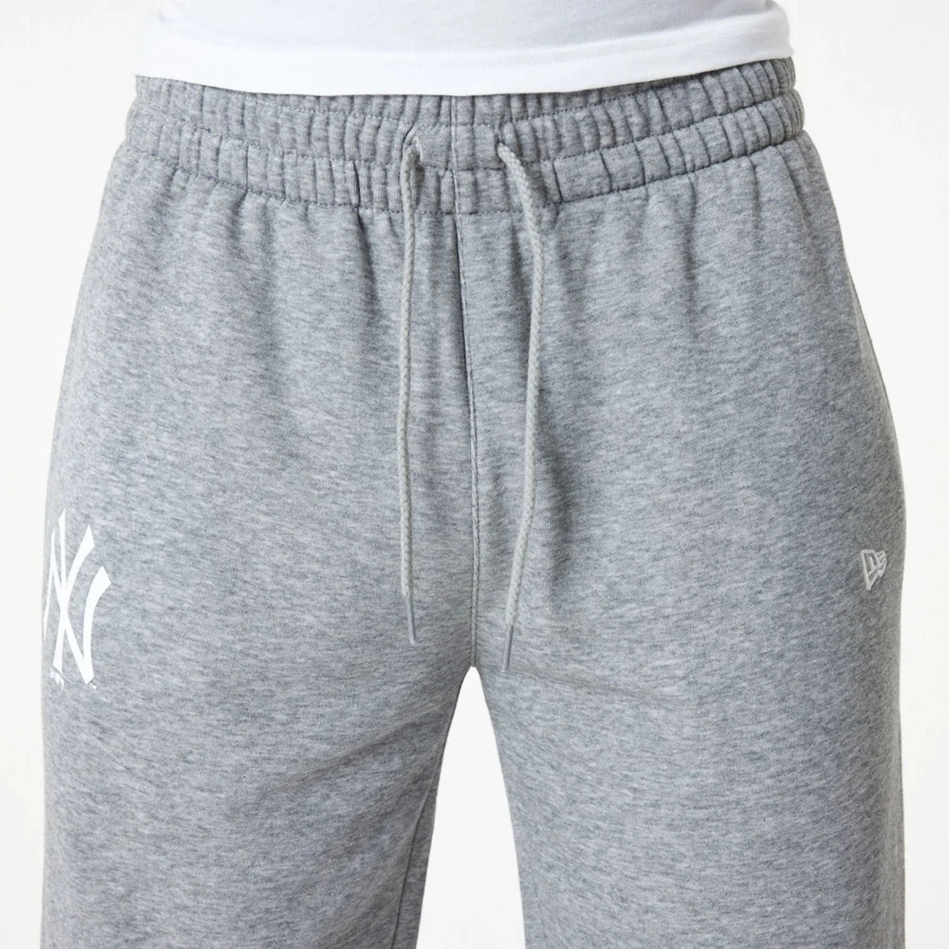 New York Yankees MLB Essential Grey Joggers - Image 6