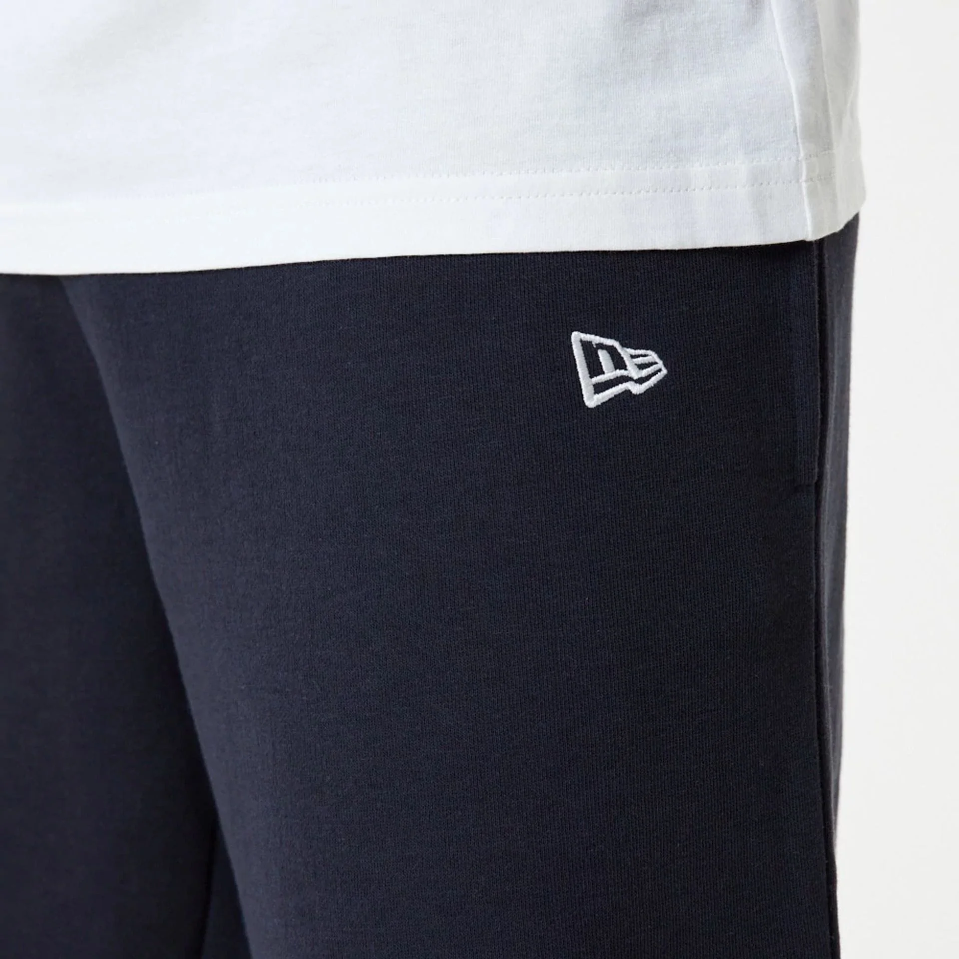 New York Yankees MLB Essential Navy Joggers - Image 4
