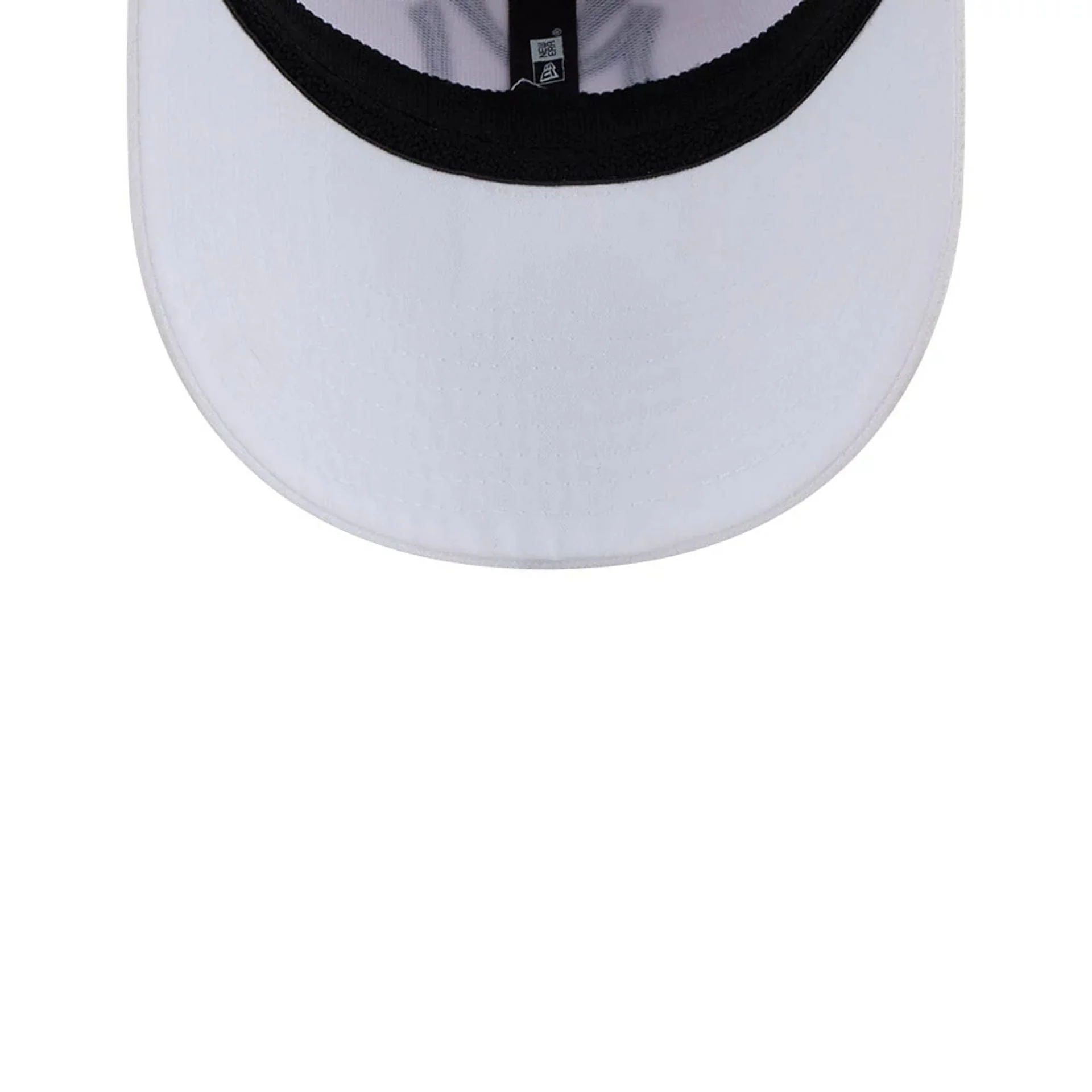 New York Yankees MLB Evergreen White 39THIRTY Stretch Fit Cap - Image 7
