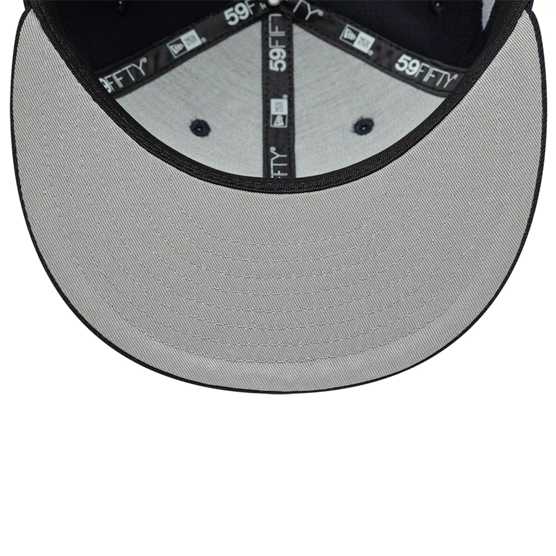 New York Yankees MLB Faux Pearl Cloud Navy 59FIFTY Fitted Cap - Image 2