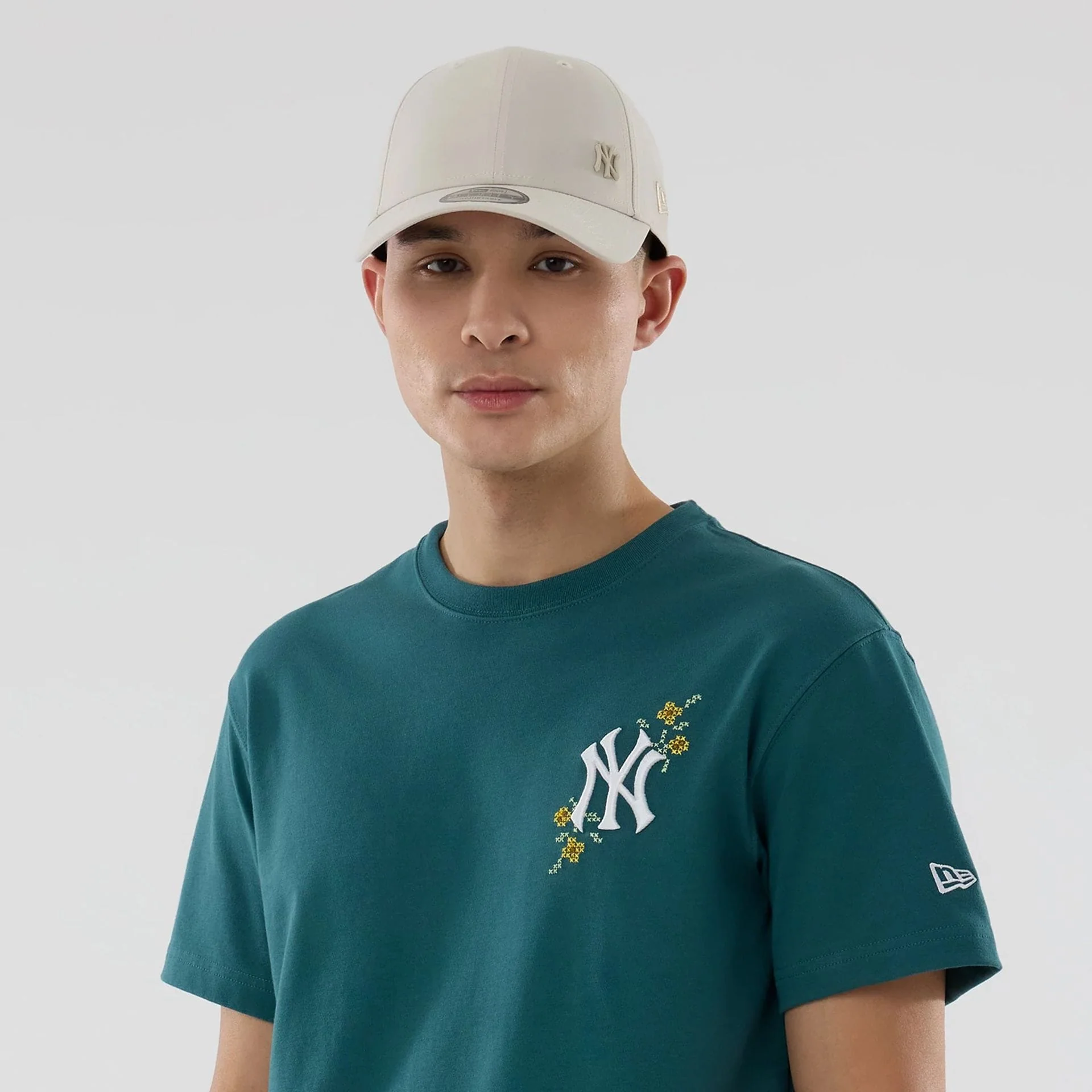 New York Yankees MLB Garden Dark Green T-Shirt - Image 6