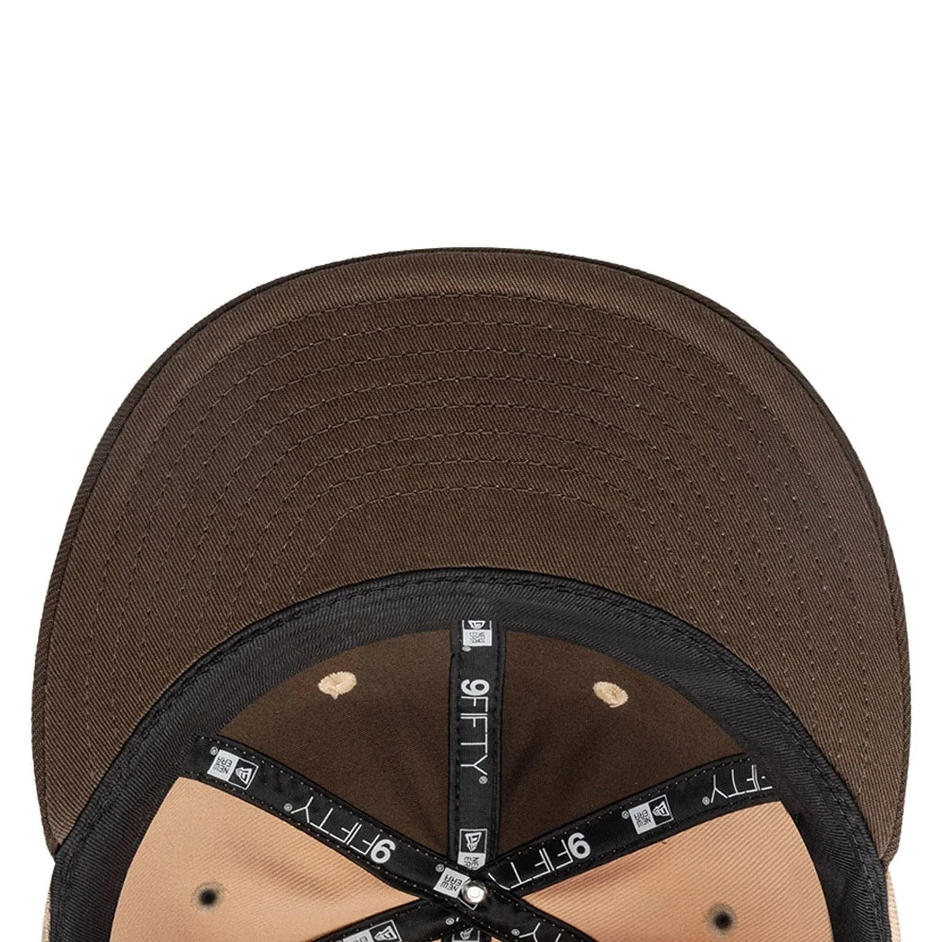 New York Yankees MLB Gothic Script Beige Retro Crown 9FIFTY Cap - Image 6