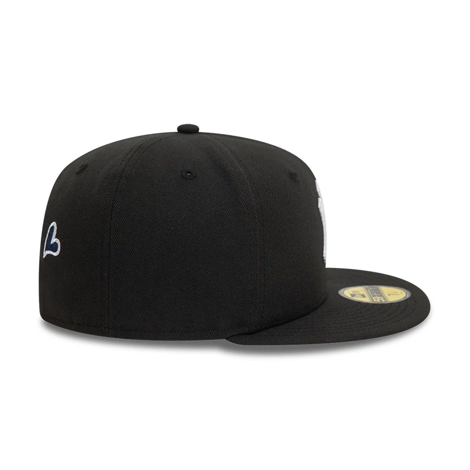 New York Yankees MLB Heart Icon Black 59FIFTY Fitted Cap - Image 7