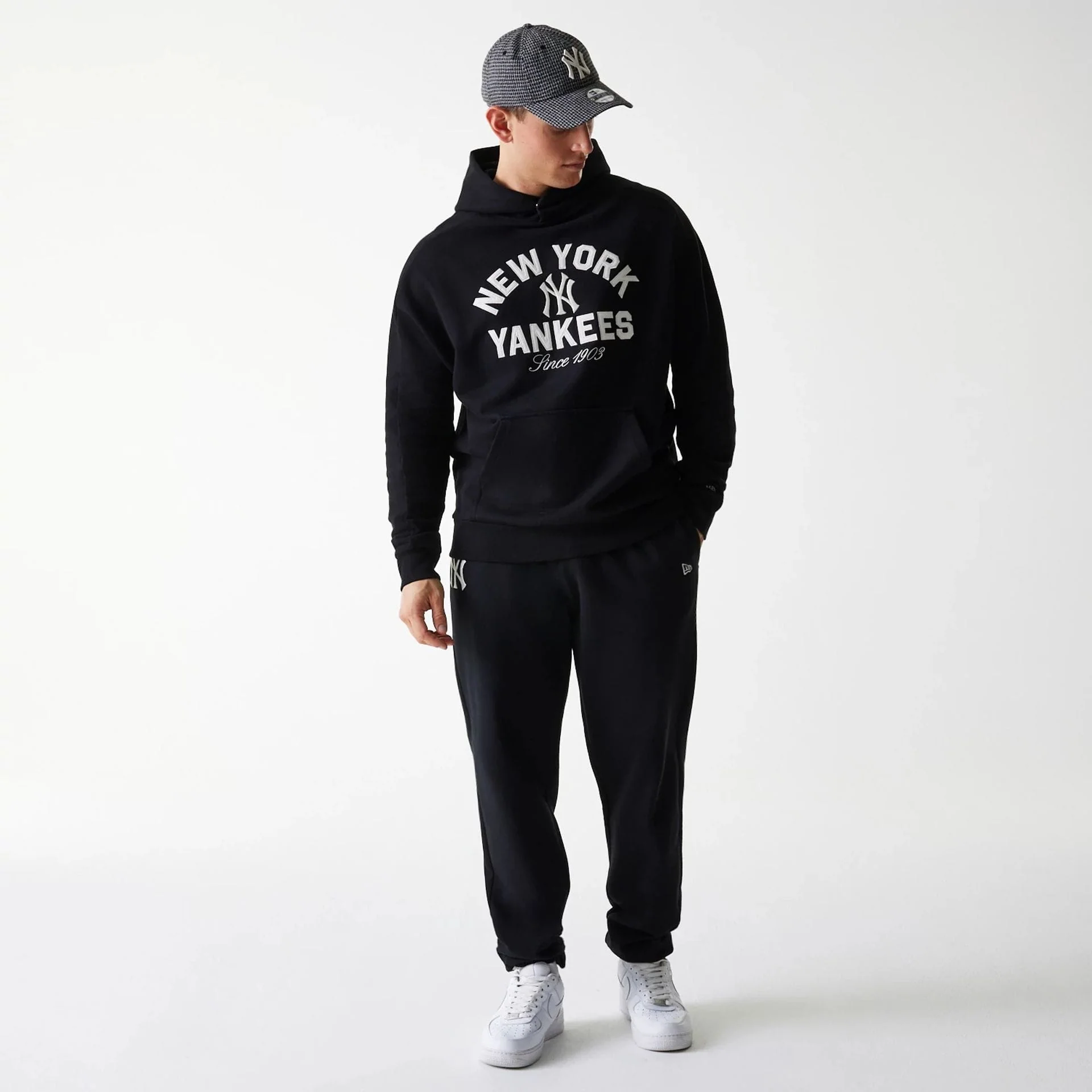New York Yankees MLB Heritage Black Joggers - Image 8