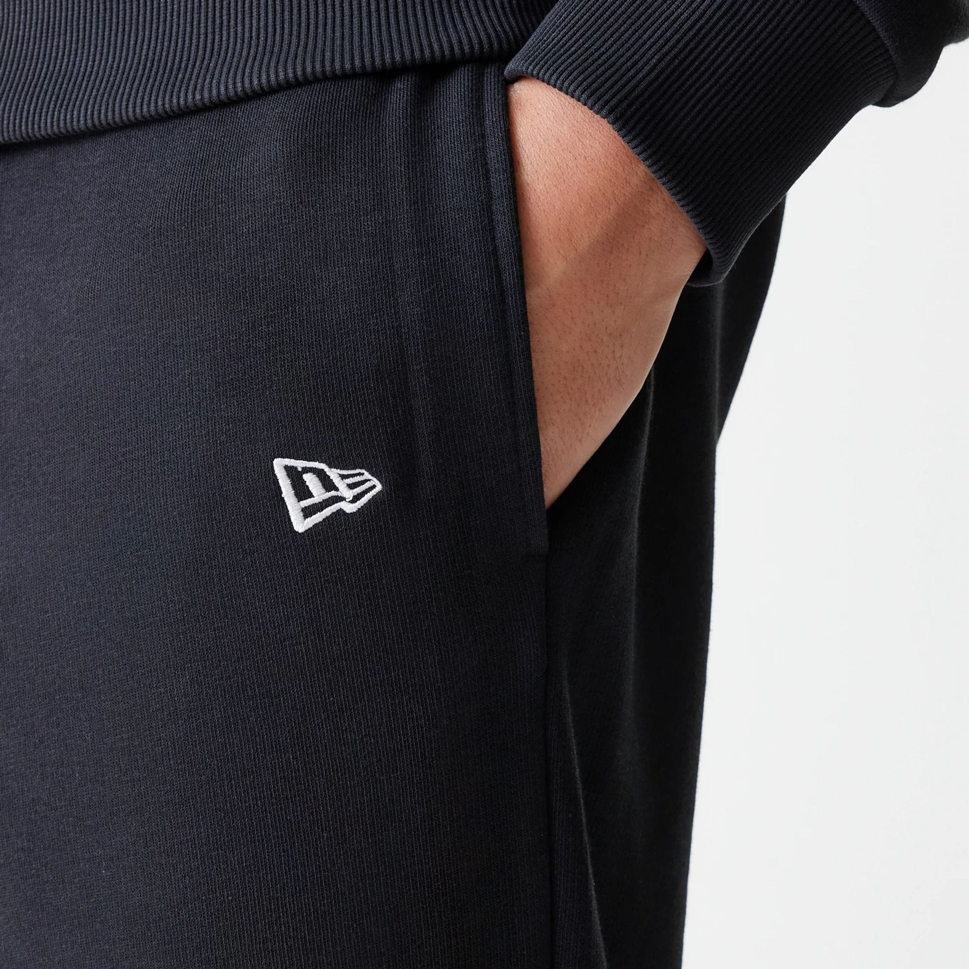 New York Yankees MLB League Essential Black Joggers - Image 5