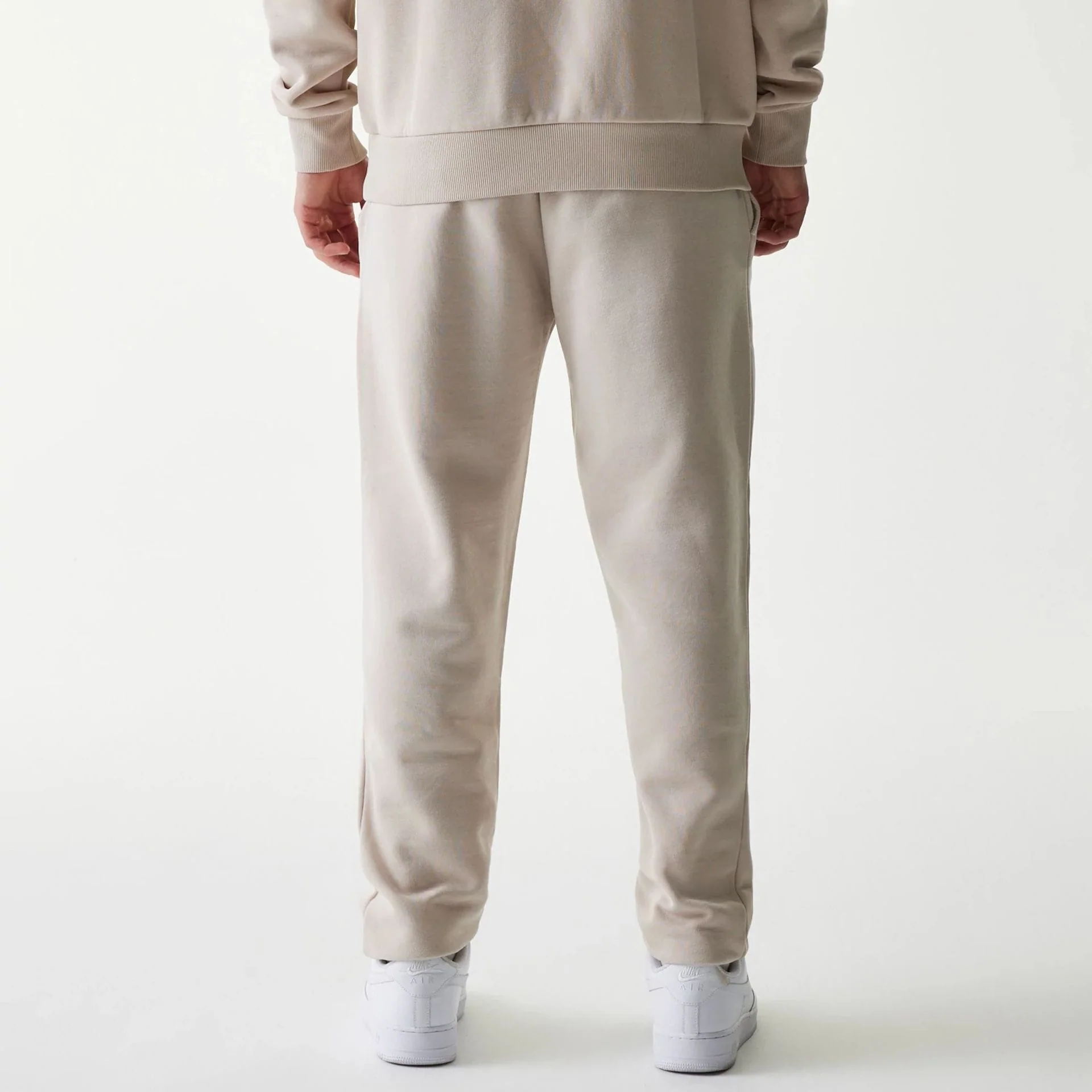 New York Yankees MLB League Essential Cream Joggers - Image 2