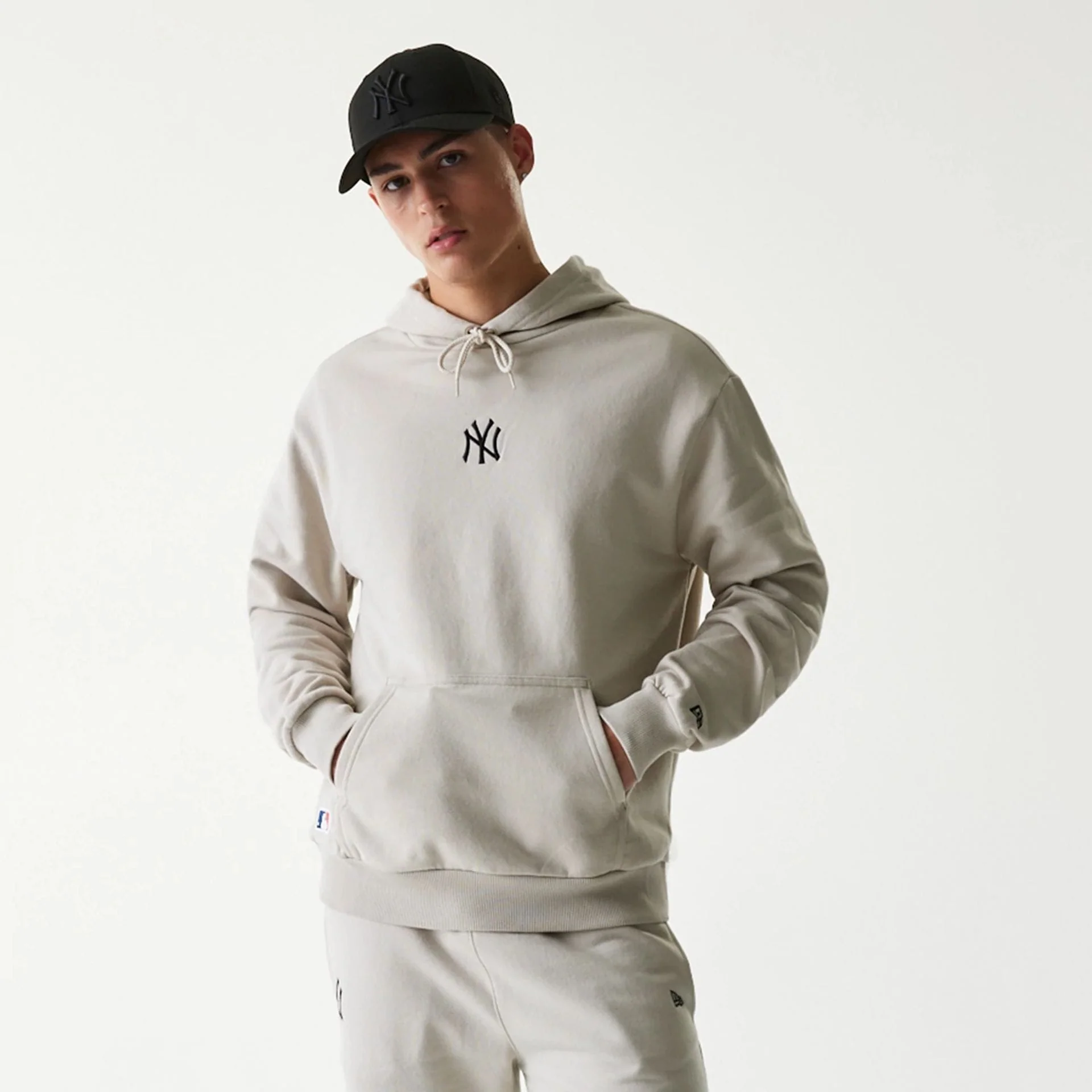 New York Yankees MLB League Essential Cream Oversized Pullover Hoodie - Image 3