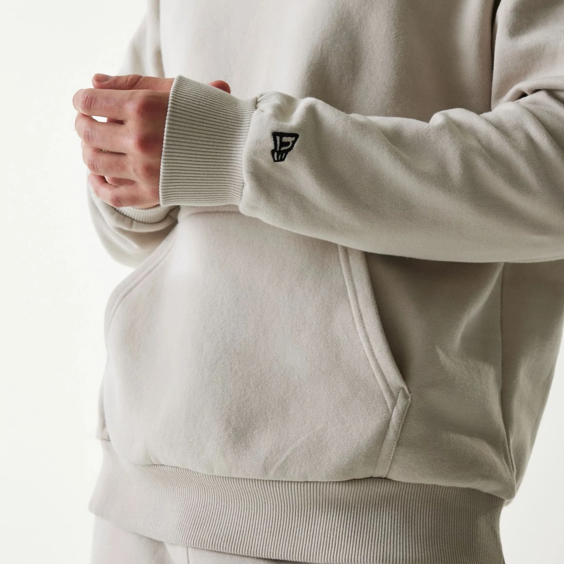 New York Yankees MLB League Essential Cream Oversized Pullover Hoodie - Image 5