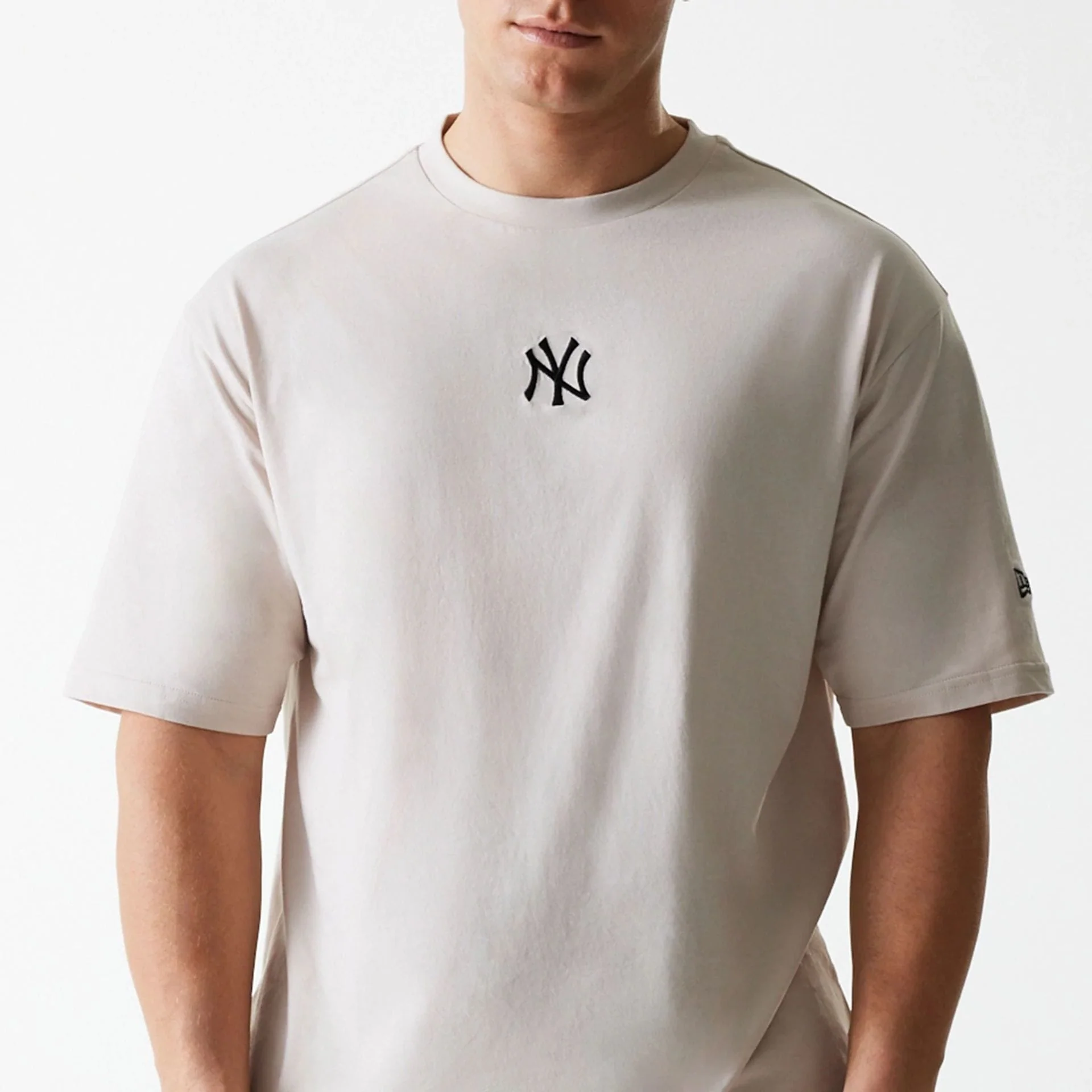 New York Yankees MLB League Essential Cream Oversized T-Shirt - Image 3