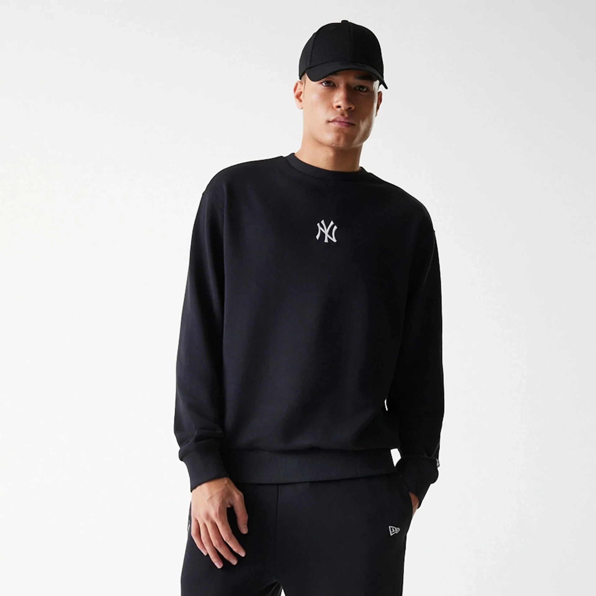 New York Yankees MLB League Essential French Terry Black Crew Neck Sweater - Image 3
