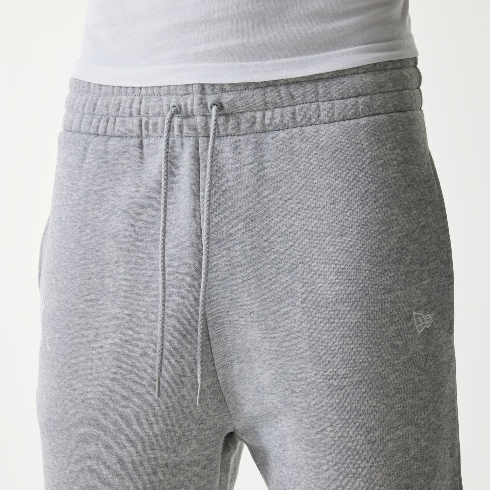 New York Yankees MLB League Essential Grey Joggers - Image 3