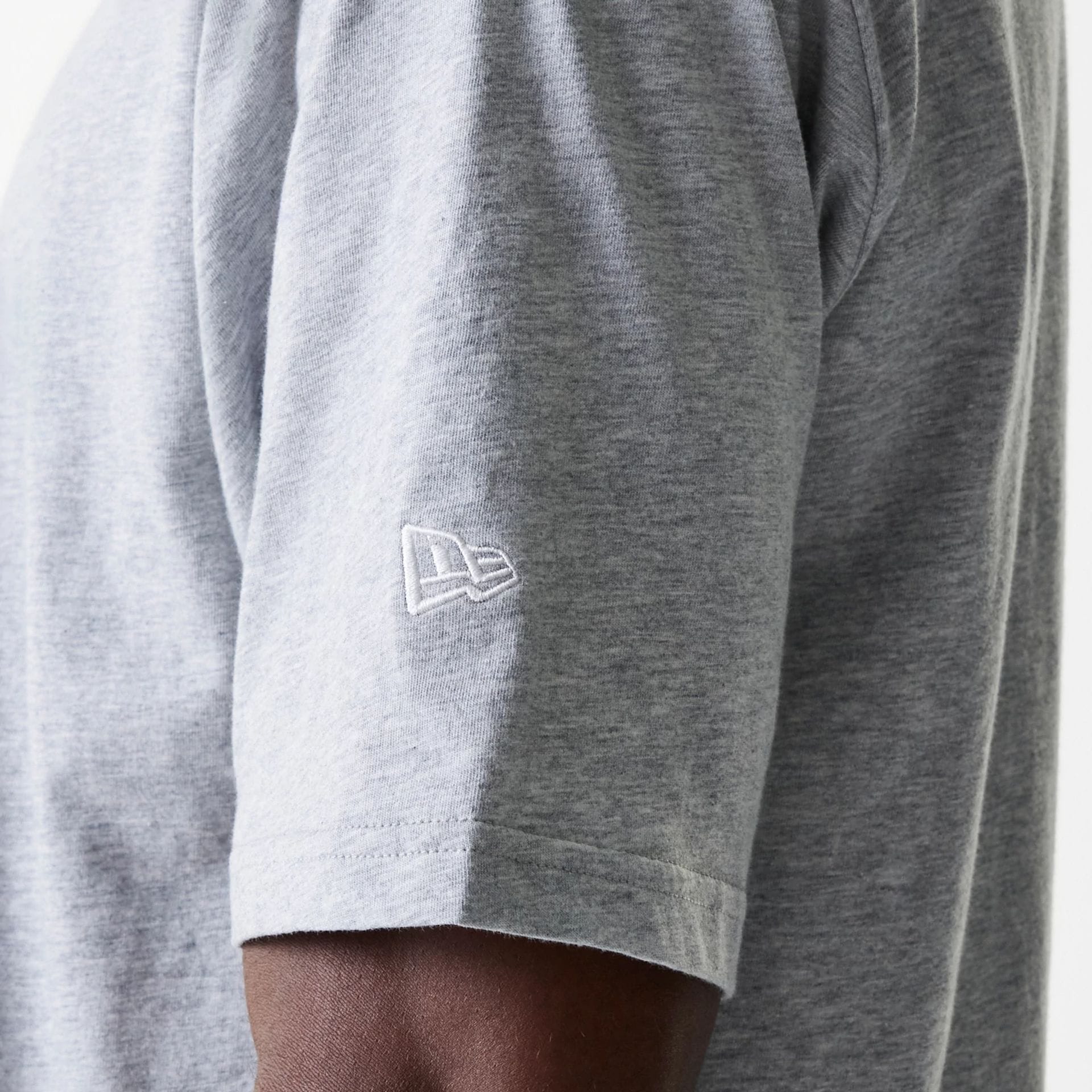 New York Yankees MLB League Essential Grey Oversized T-Shirt - Image 5