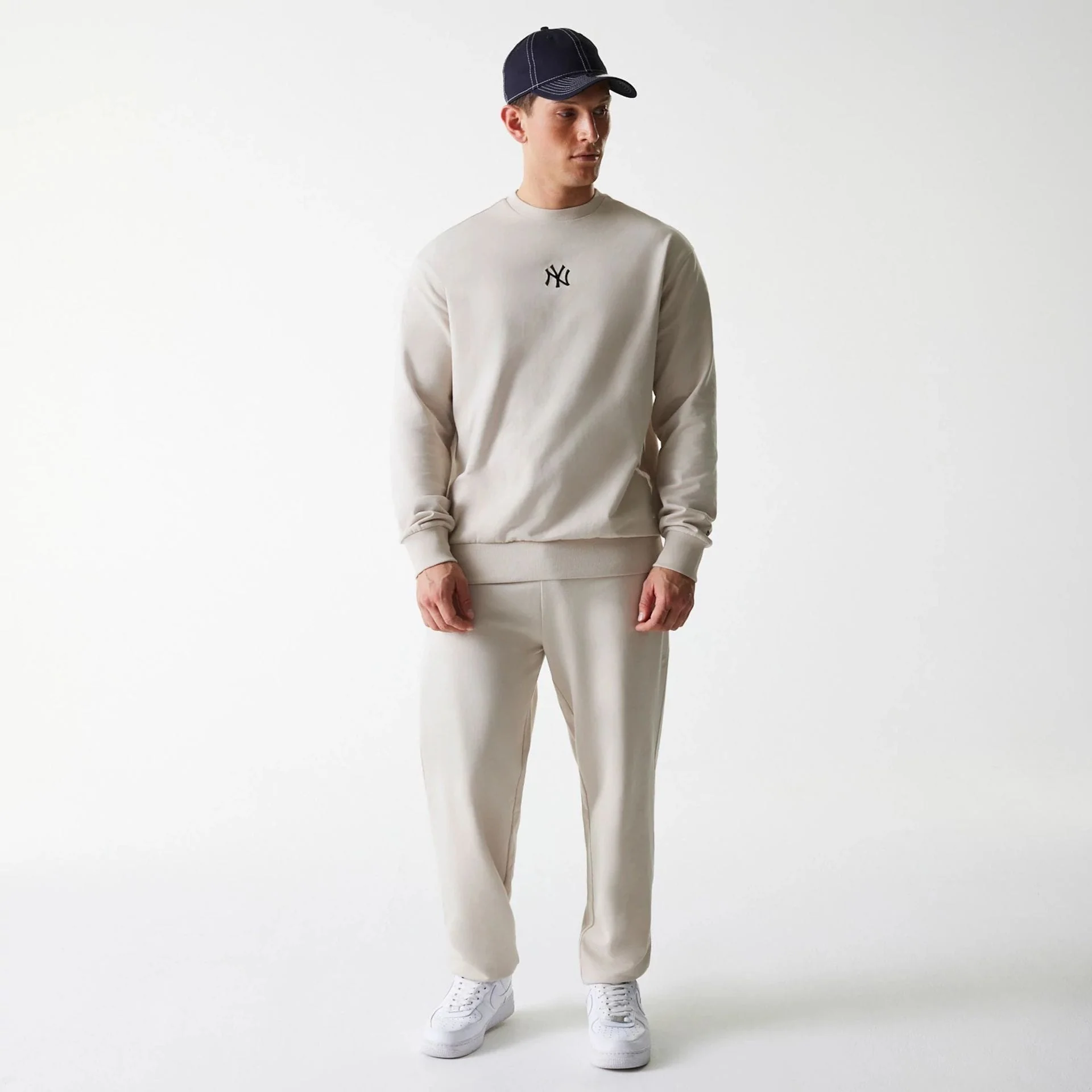 New York Yankees MLB League Essential Midi French Terry Cream Joggers - Image 8
