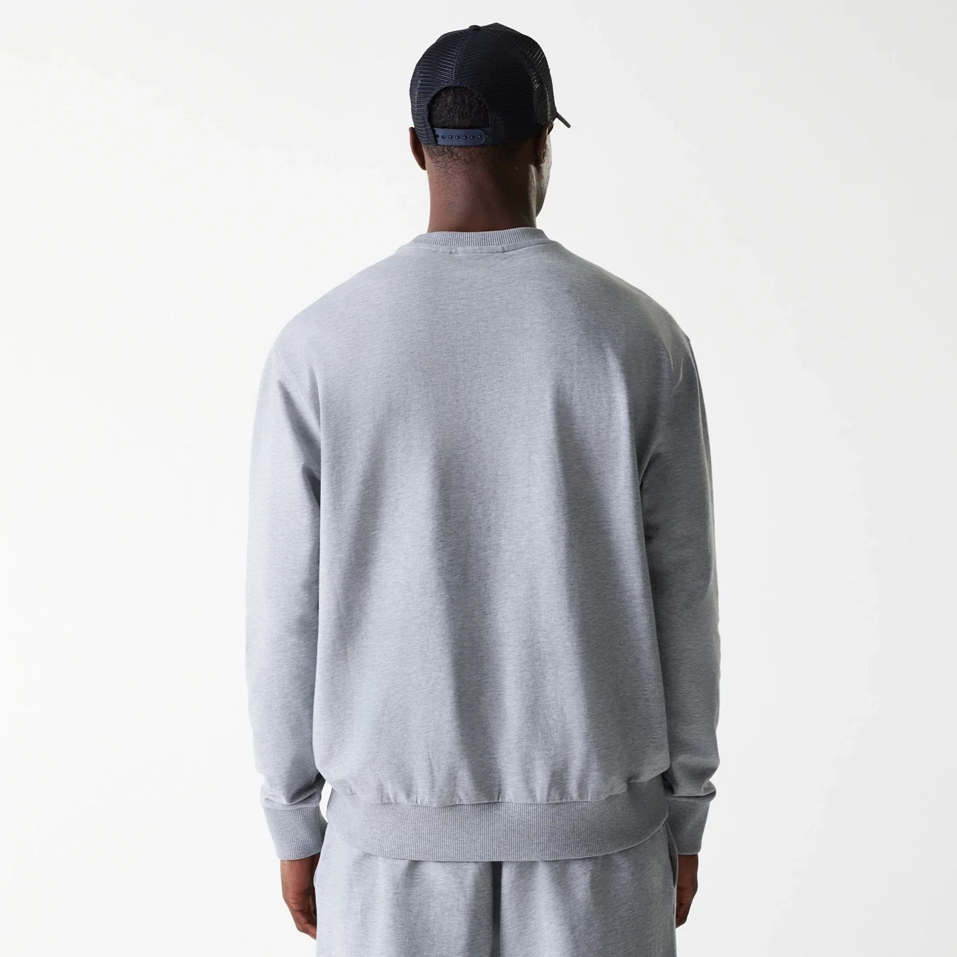 New York Yankees MLB League Essential Midi Grey Oversized Crew Neck Sweater - Image 2