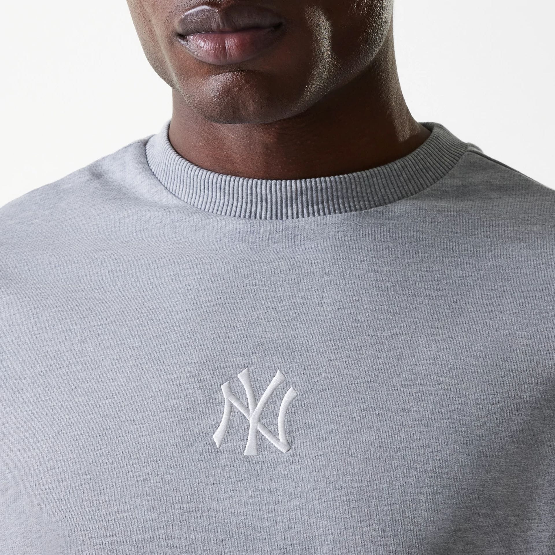New York Yankees MLB League Essential Midi Grey Oversized Crew Neck Sweater - Image 4