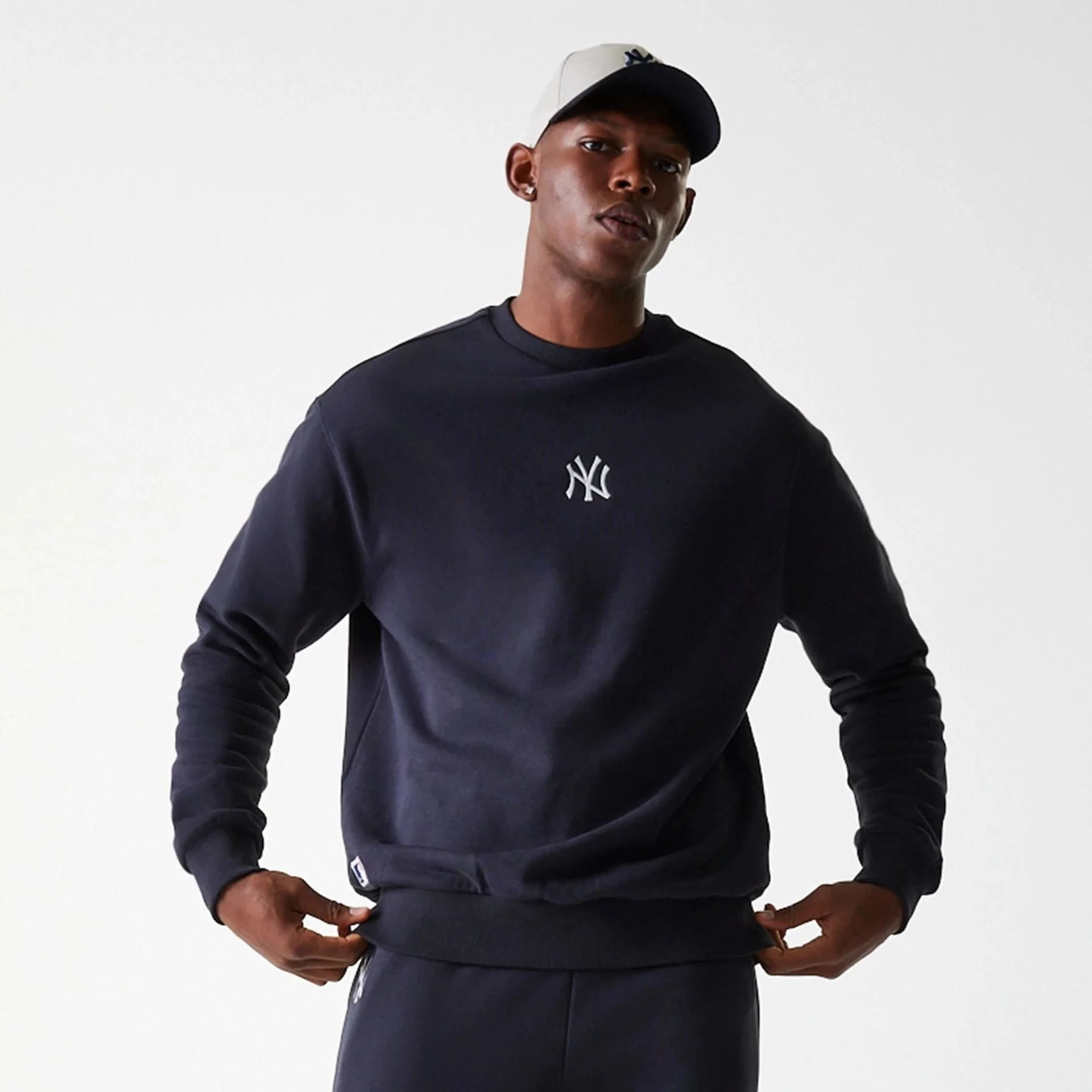 New York Yankees MLB League Essential Midi Navy Oversized Crew Neck Sweater - Image 3