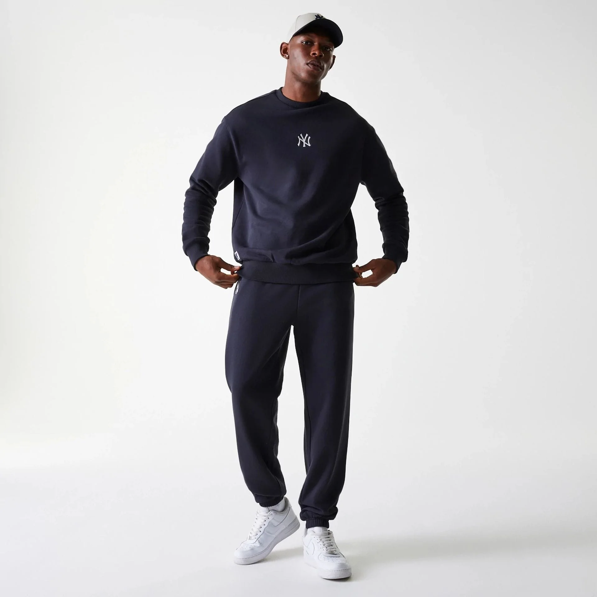 New York Yankees MLB League Essential Midi Navy Oversized Crew Neck Sweater - Image 7