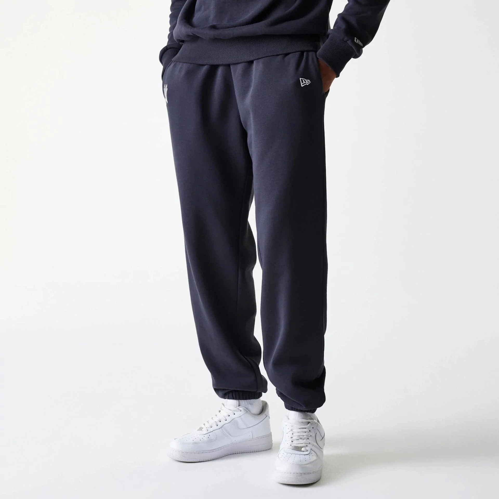 New York Yankees MLB League Essential Navy Joggers - Image 3