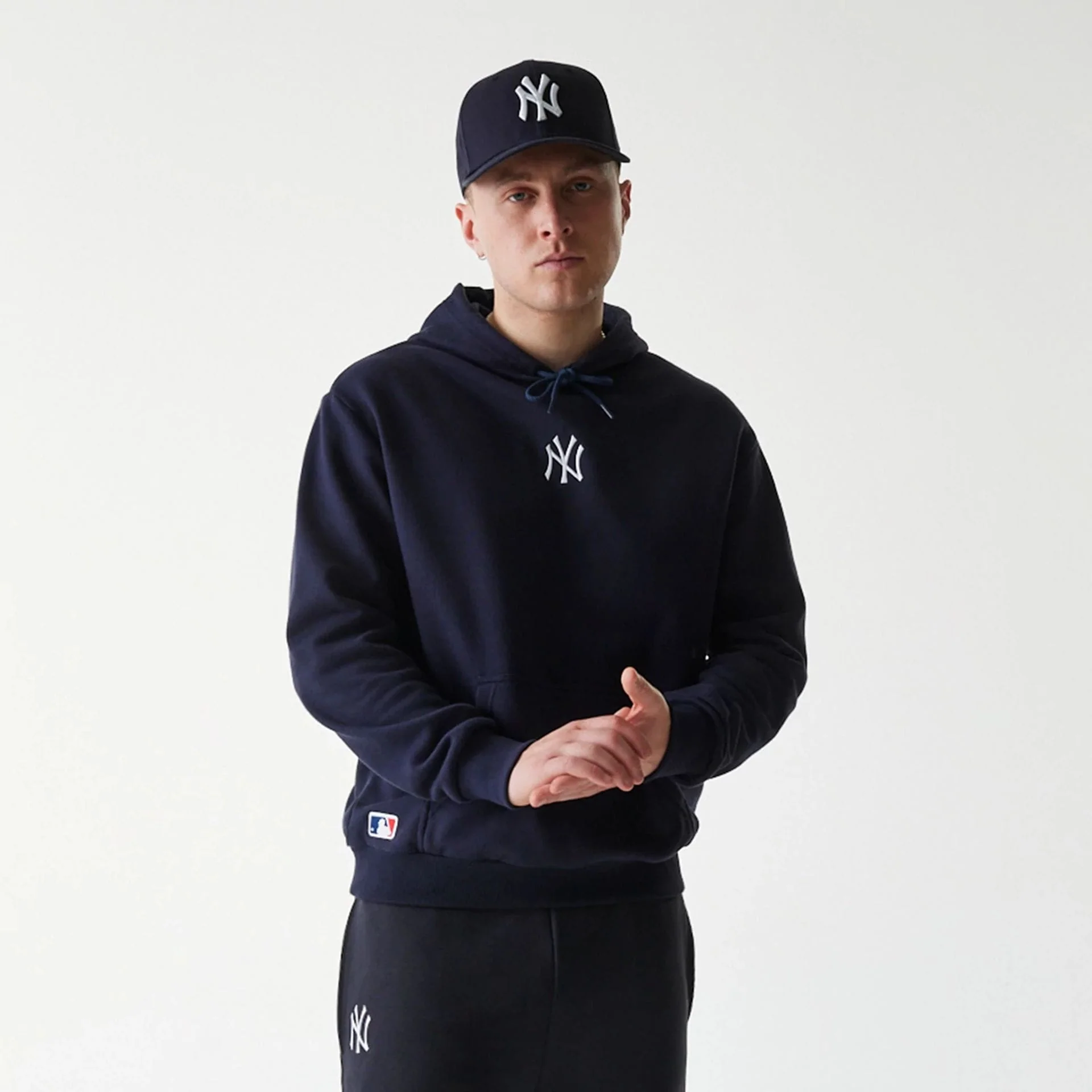 New York Yankees MLB League Essential Navy Oversized Pullover Hoodie - Image 3