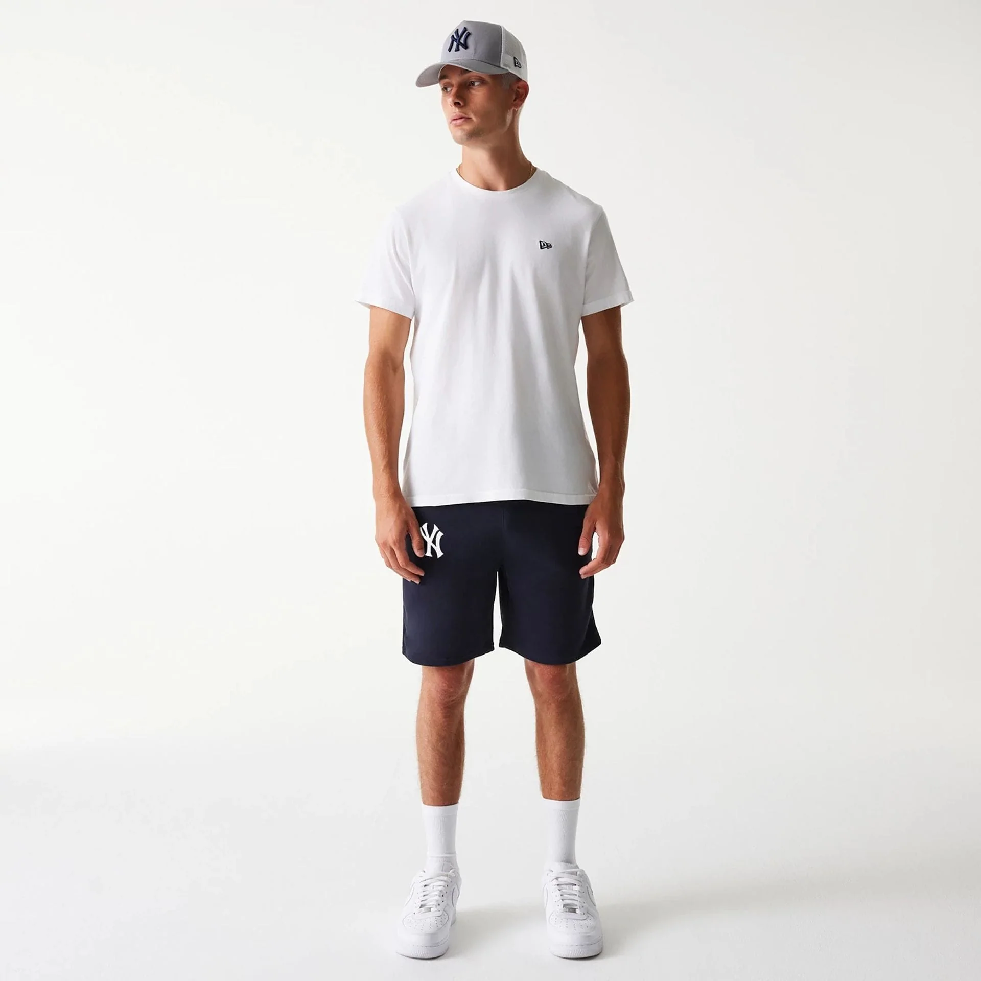 New York Yankees MLB League Essential Navy Shorts - Image 7