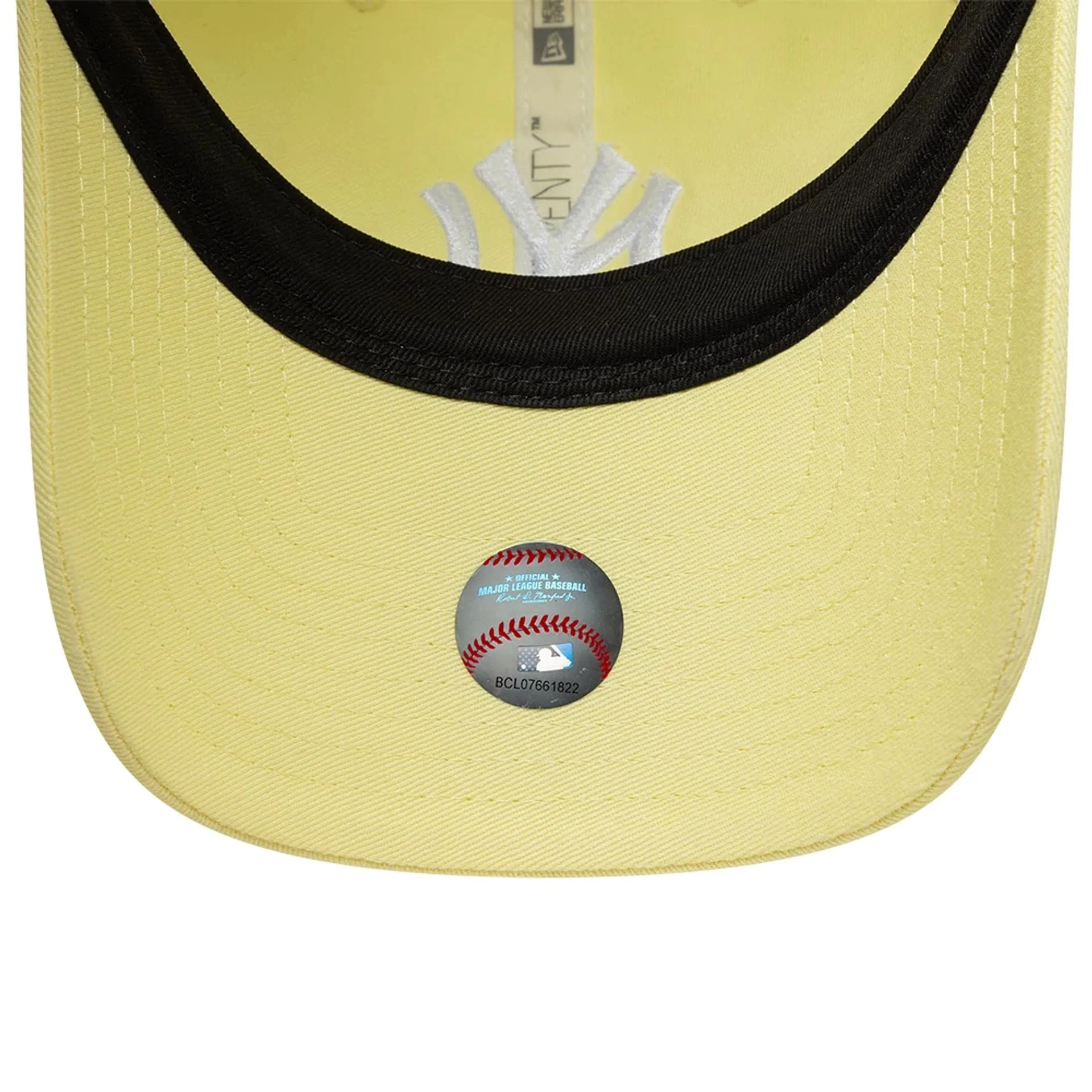 New York Yankees MLB League Essential Pastel Yellow 9TWENTY Adjustable Cap - Image 5
