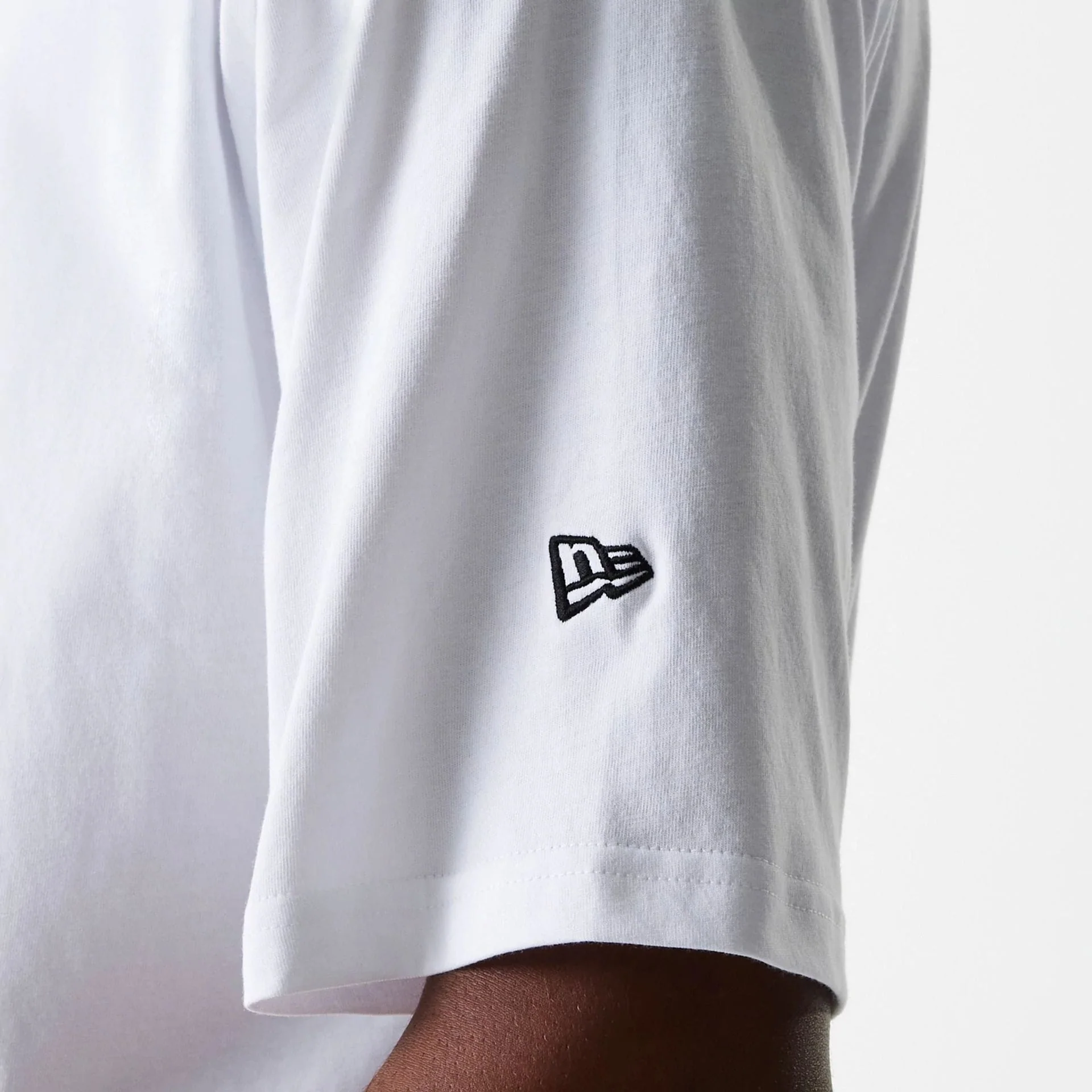 New York Yankees MLB League Essential White Oversized T-Shirt - Image 5