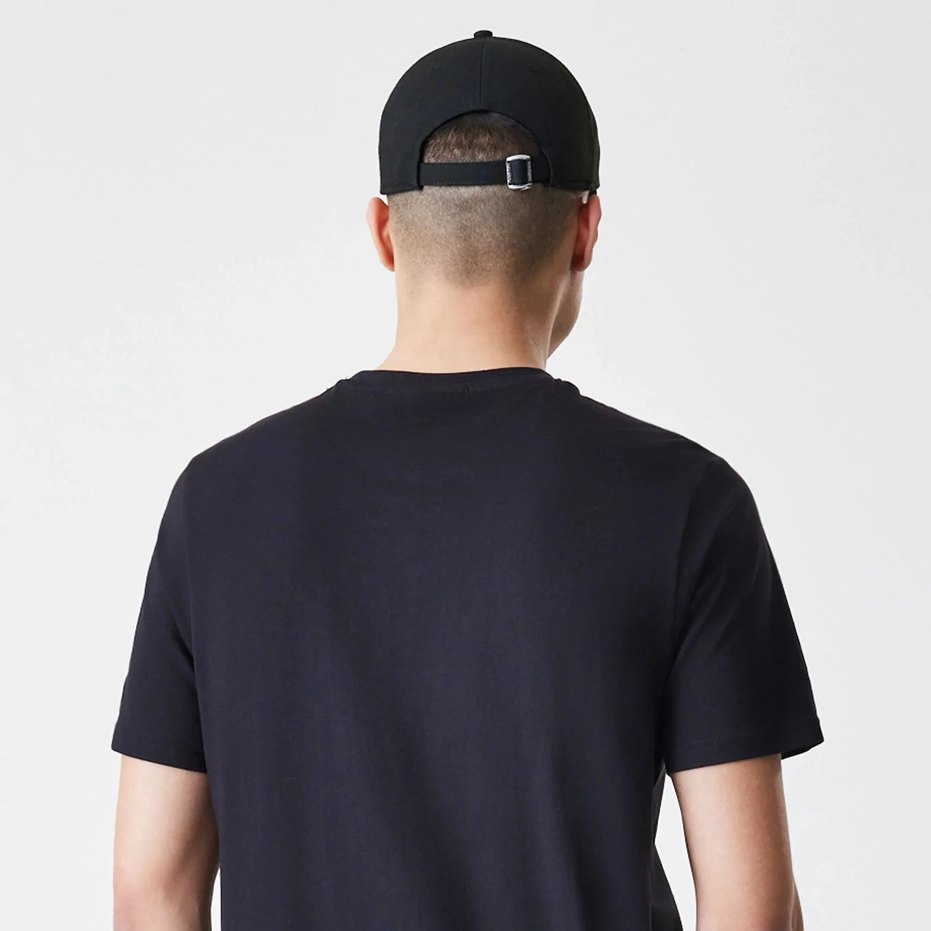 New York Yankees MLB Logo Black T-Shirt - Image 7
