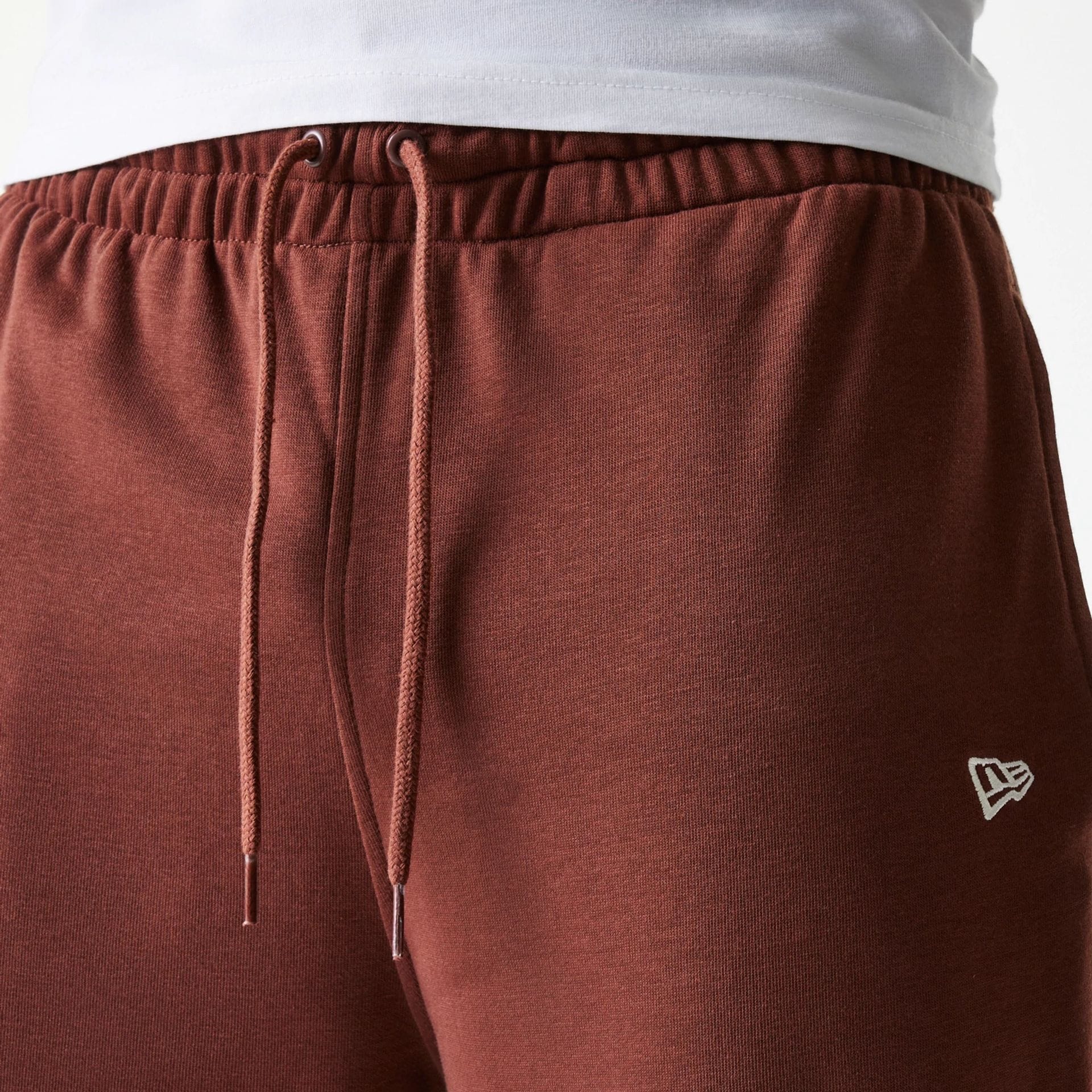 New York Yankees MLB Midi League Essential Brown Joggers - Image 6