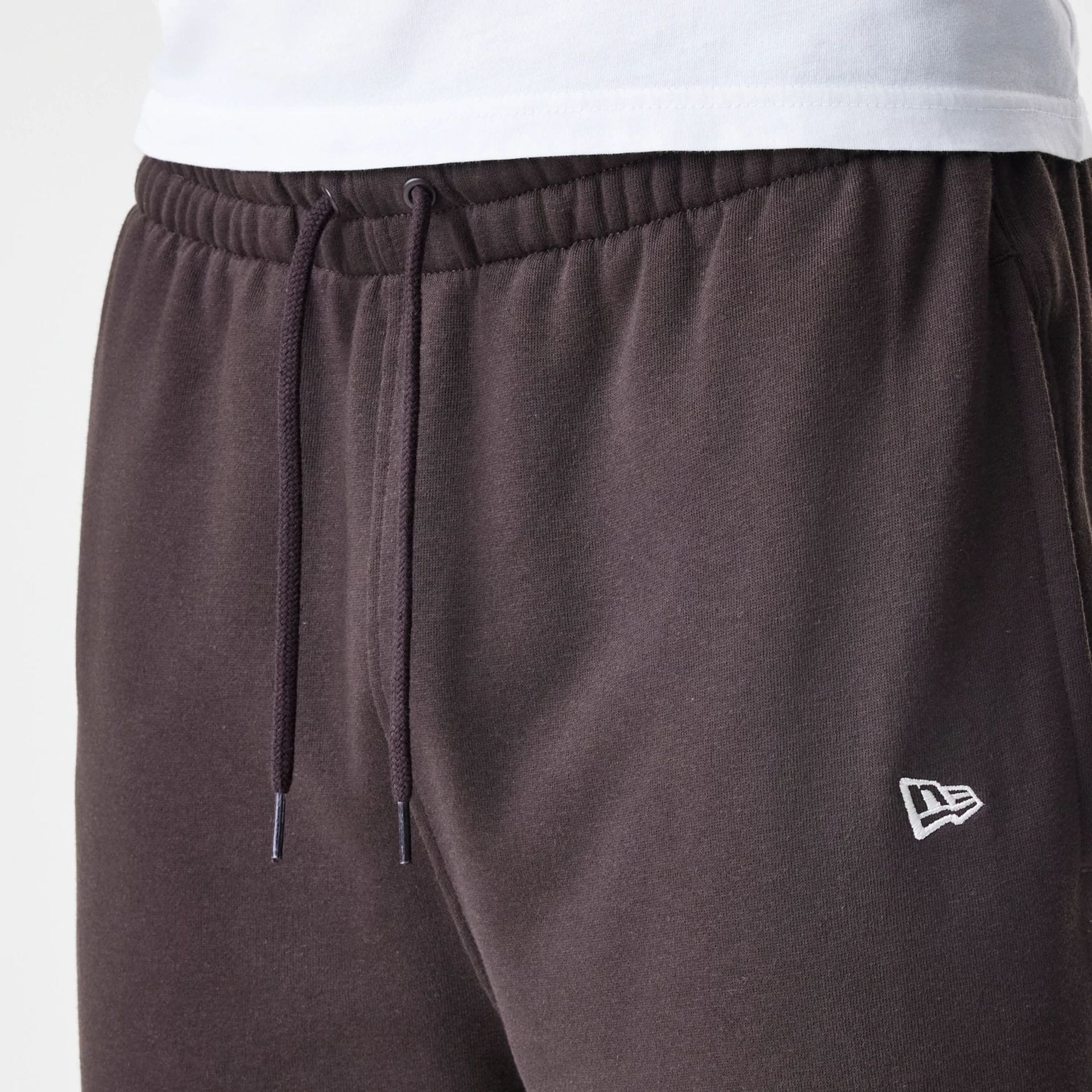 New York Yankees MLB Midi League Essential Dark Brown Joggers - Image 6