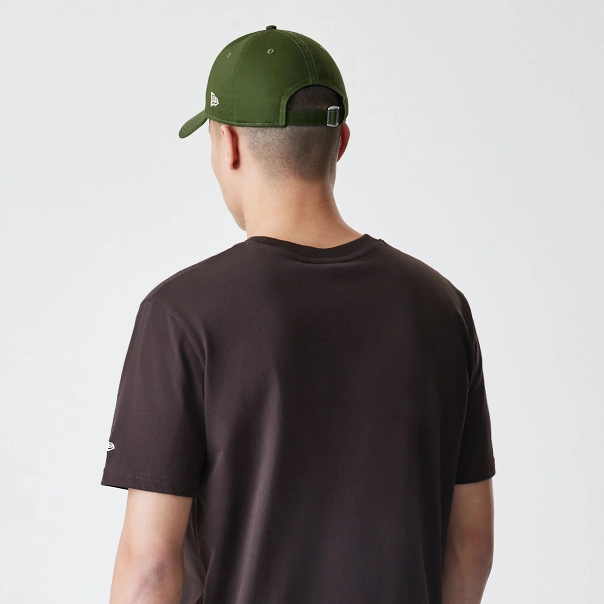 New York Yankees MLB Midi League Essential Dark Brown Oversized T-Shirt - Image 5