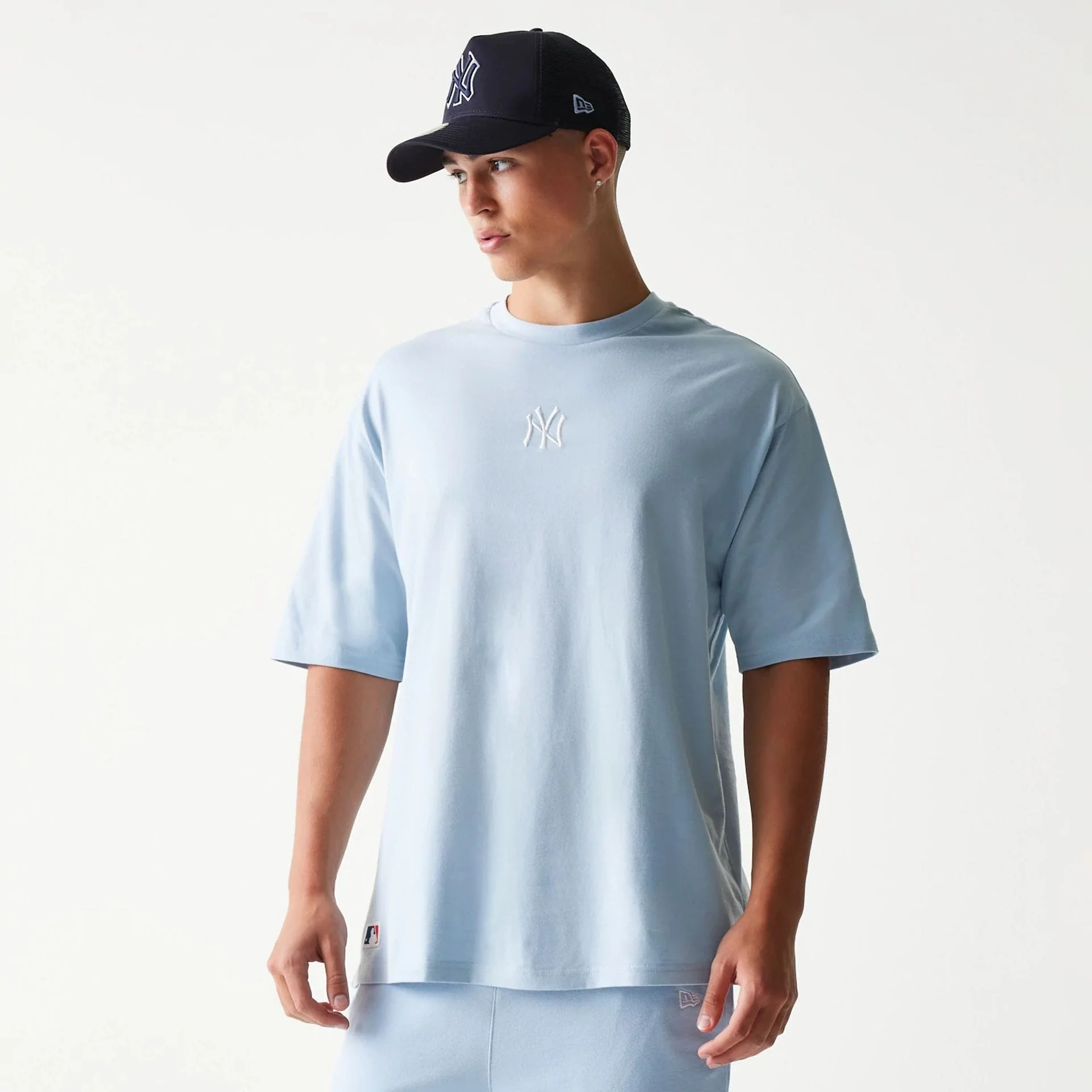 New York Yankees MLB Midi Pastel Blue Oversized T-Shirt - Image 3