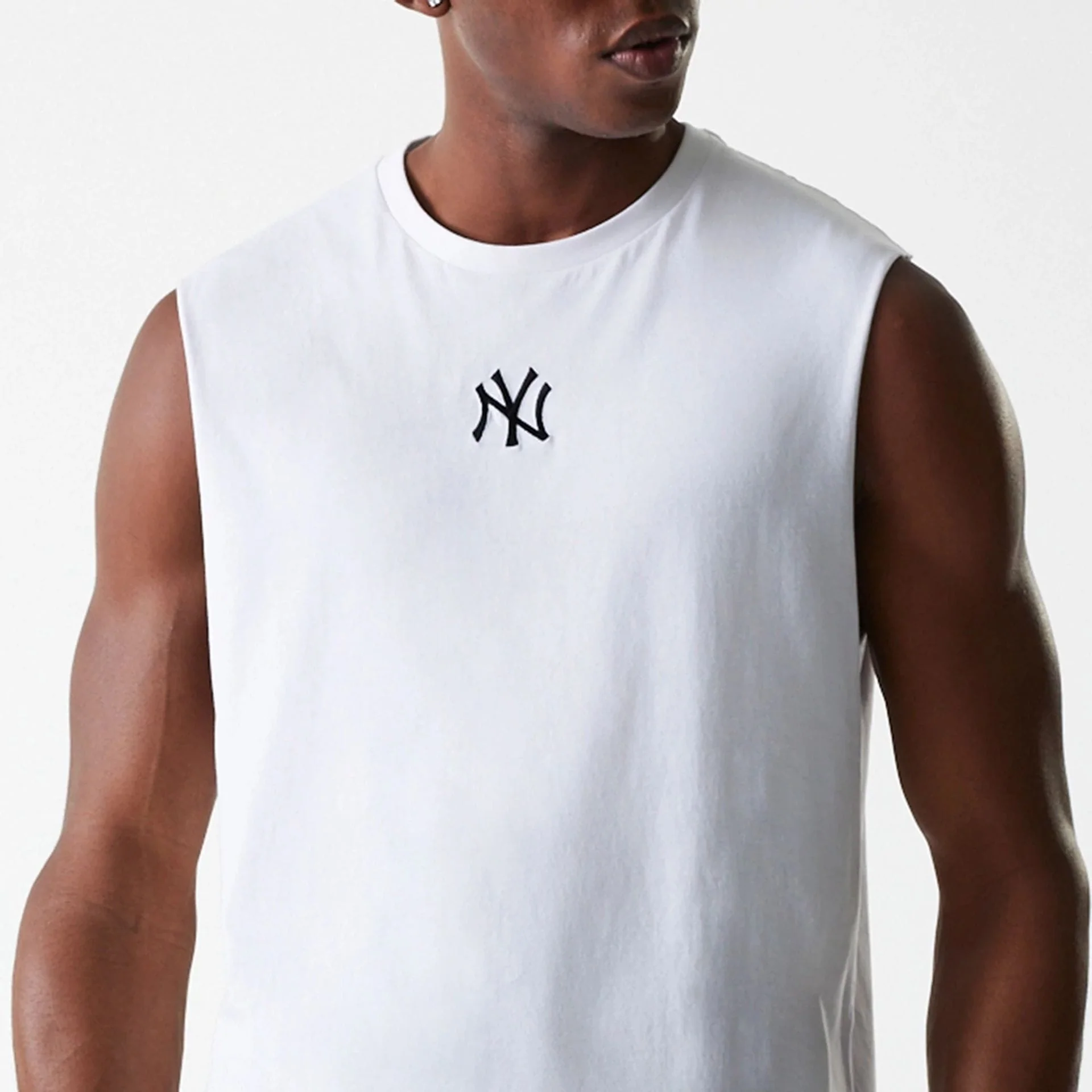New York Yankees MLB Midi White Sleeveless T-Shirt - Image 3