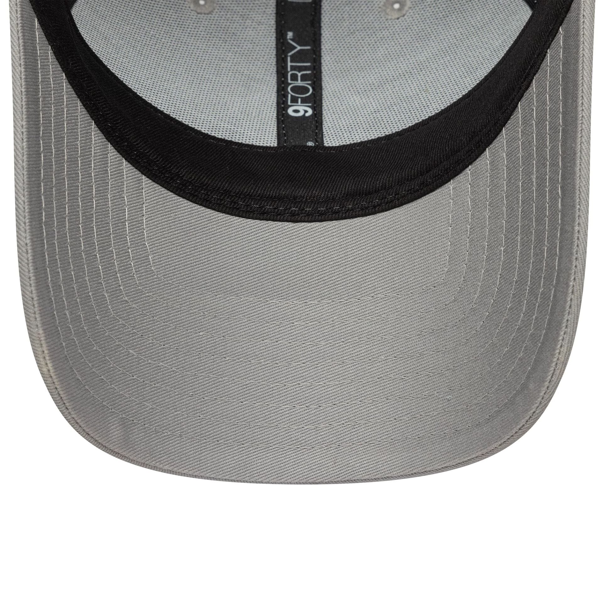 New York Yankees MLB Outline Grey 9FORTY Adjustable Cap - Image 5