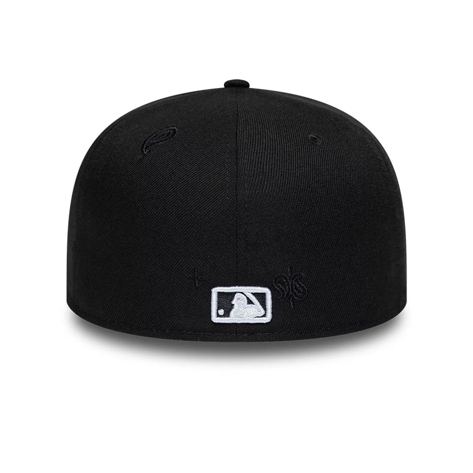 New York Yankees MLB Paisley Emblem Black 59FIFTY Fitted Cap - Image 4