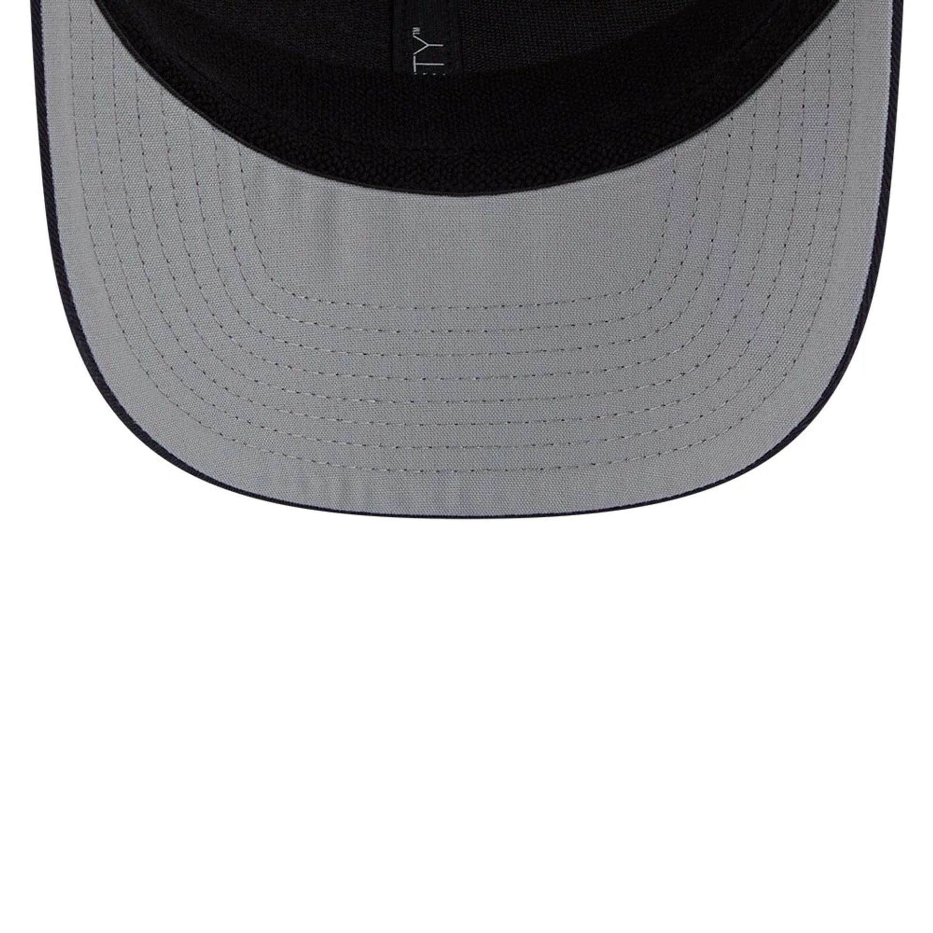 New York Yankees MLB Patch Navy 9SEVENTY Stretch Snap Adjustable Cap - Image 2