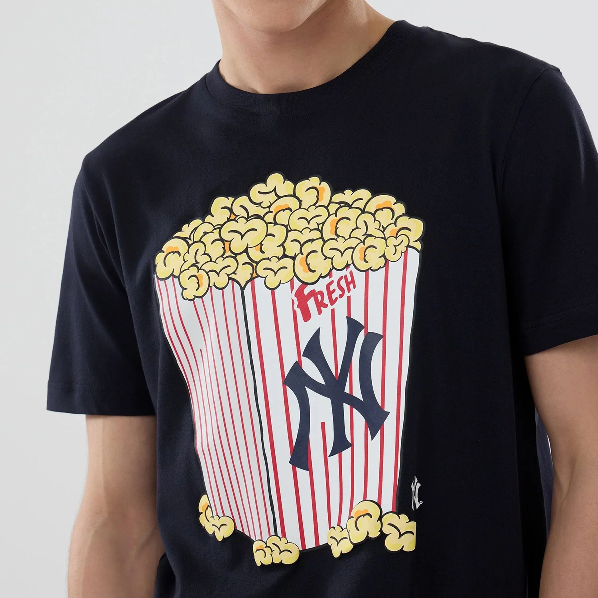 New York Yankees MLB Popcorn Navy T-Shirt - Image 5