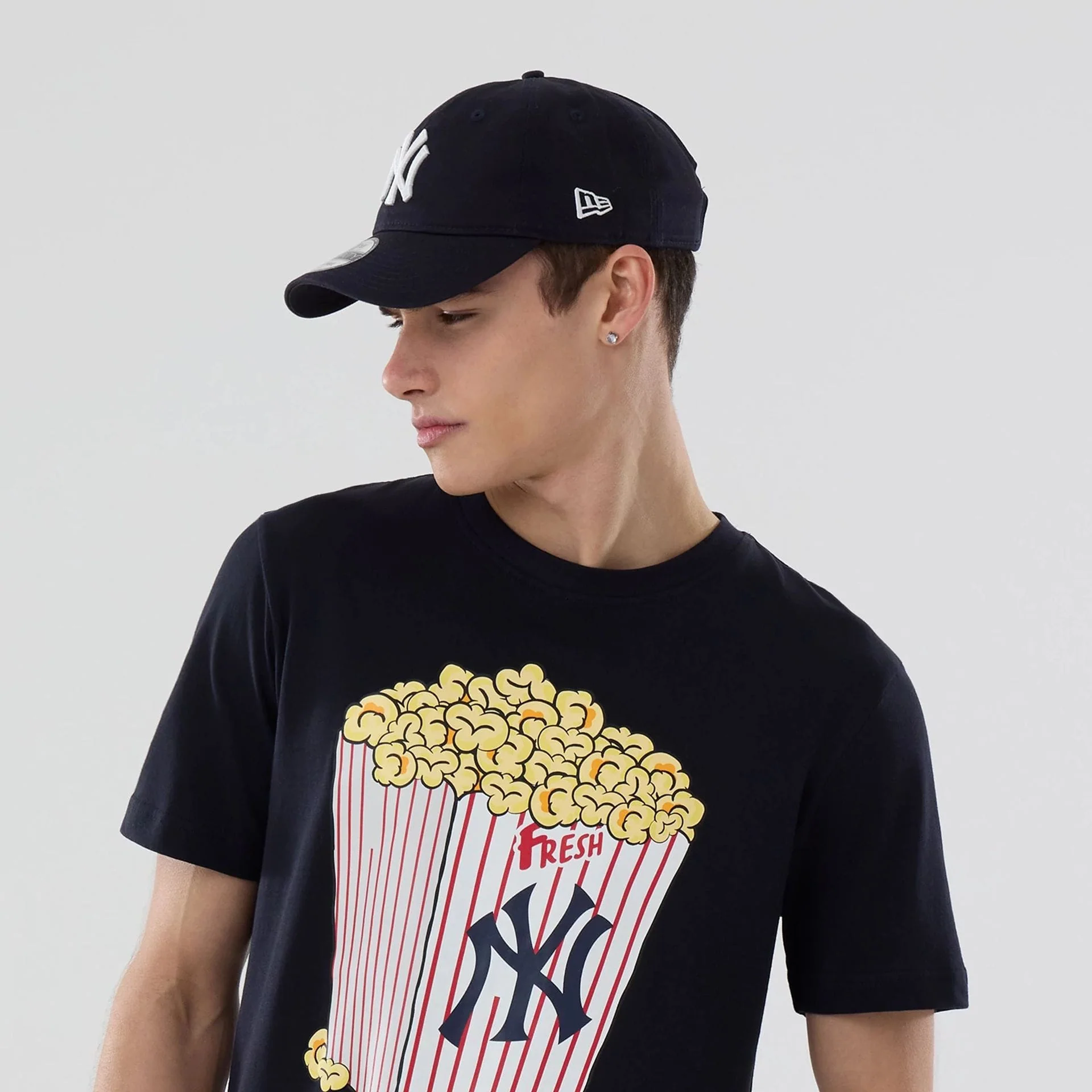 New York Yankees MLB Popcorn Navy T-Shirt - Image 6