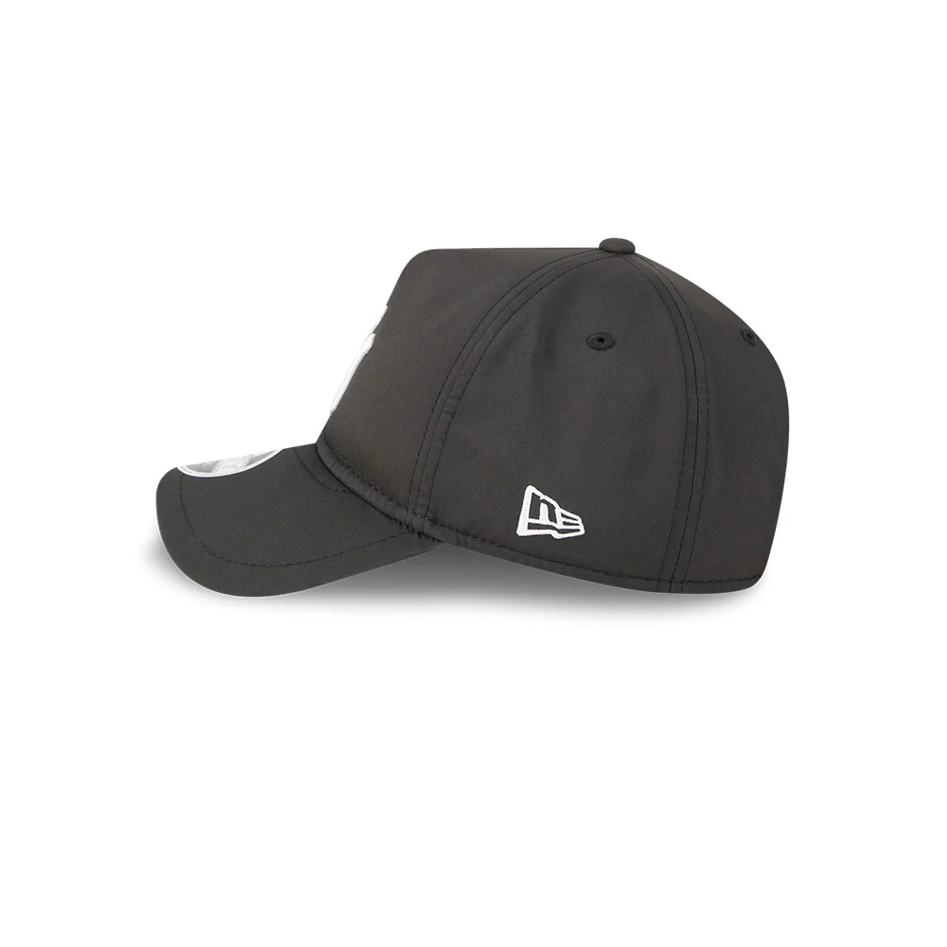 New York Yankees MLB Quickstrike Black 9FORTY Apex Adjustable Cap - Image 5