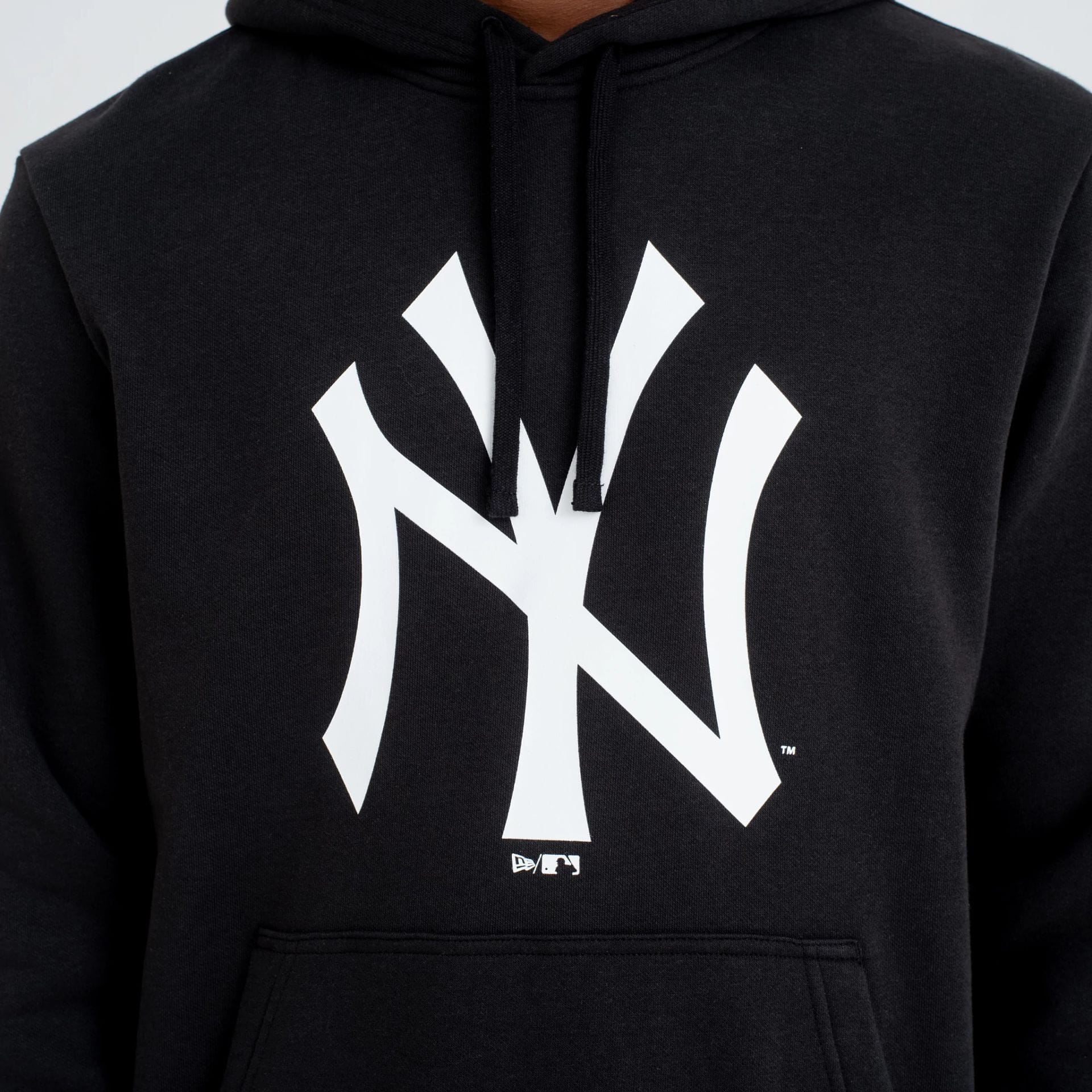 New York Yankees MLB Regular Black Pullover Hoodie - Image 4