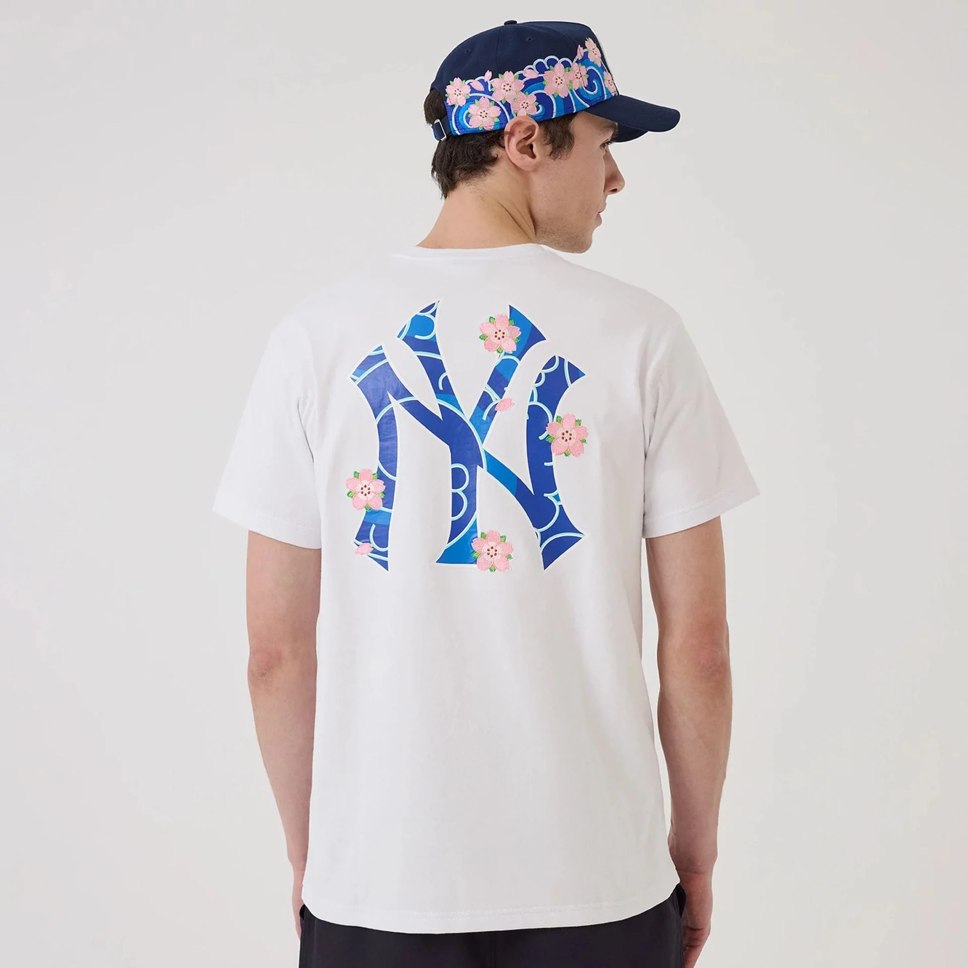 New York Yankees MLB Sakura White T-Shirt - Image 2