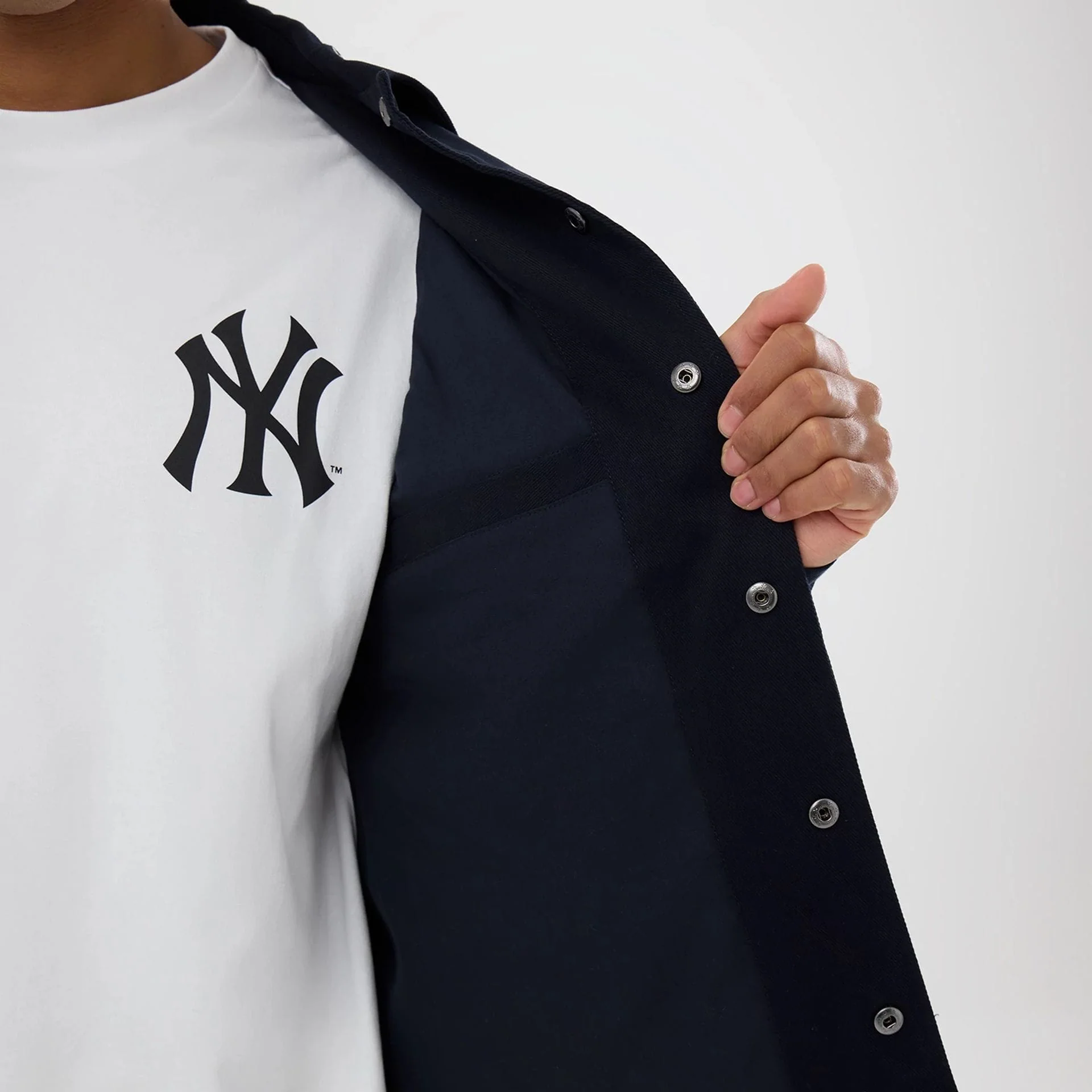 New York Yankees MLB Script Navy Coach Jacket - Image 3