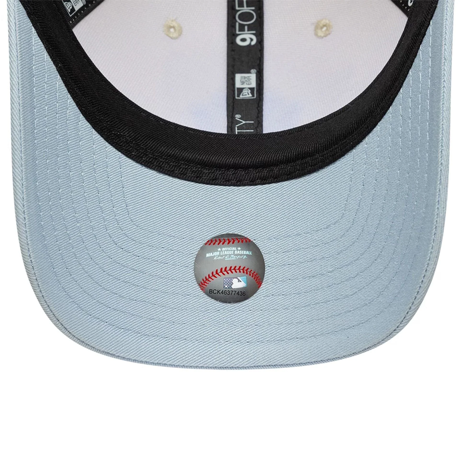 New York Yankees MLB Side Script Cream 9FORTY M-Crown Adjustable Cap - Image 6