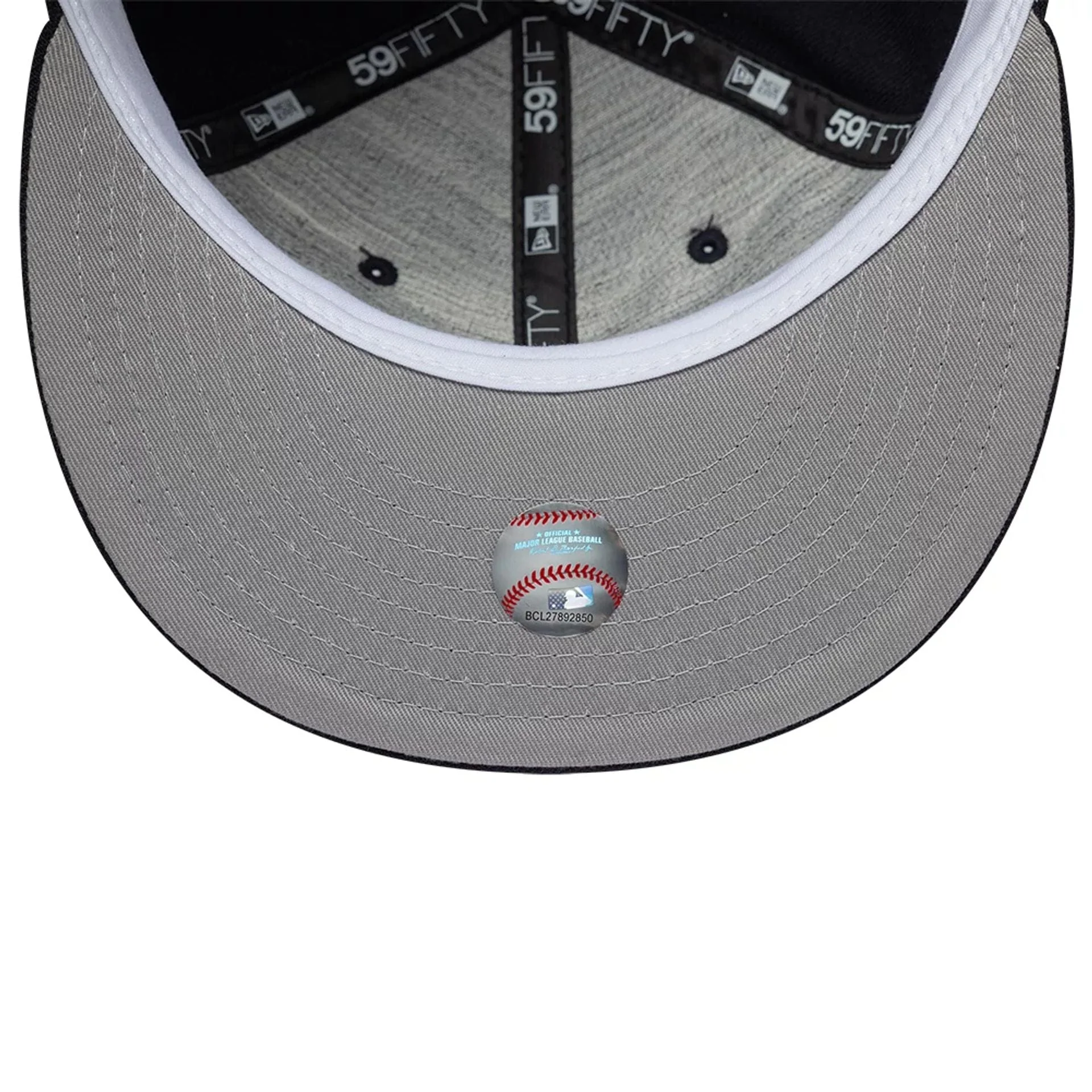 New York Yankees MLB Soft Buckram Navy 59FIFTY Fitted Cap - Image 2