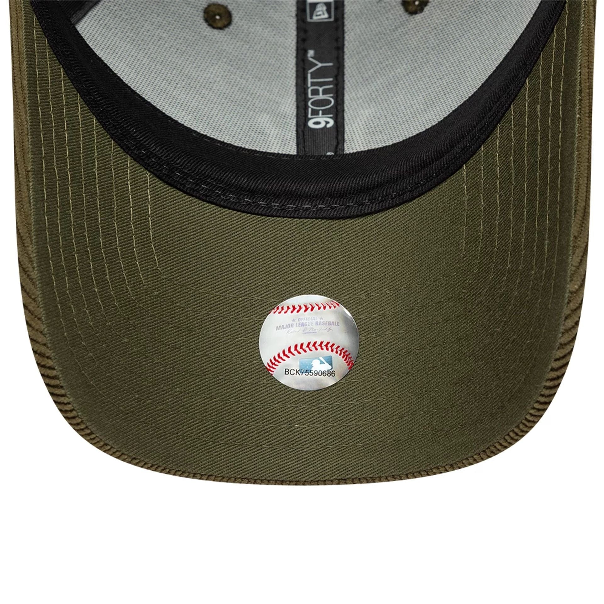 New York Yankees MLB Soft Cord Dark Green 9FORTY Adjustable Cap - Image 5