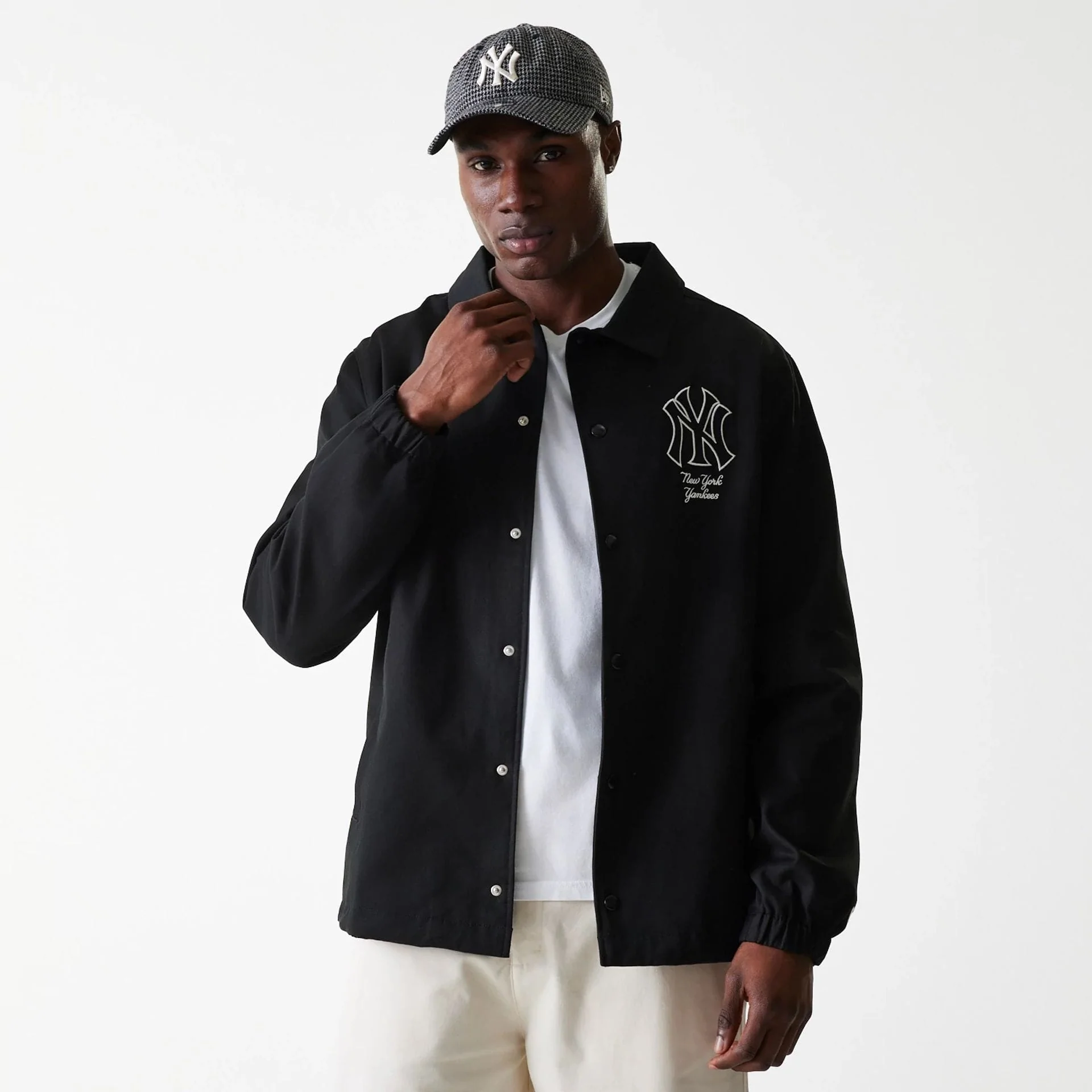 New York Yankees MLB Twill Black Coaches Jacket - Image 3