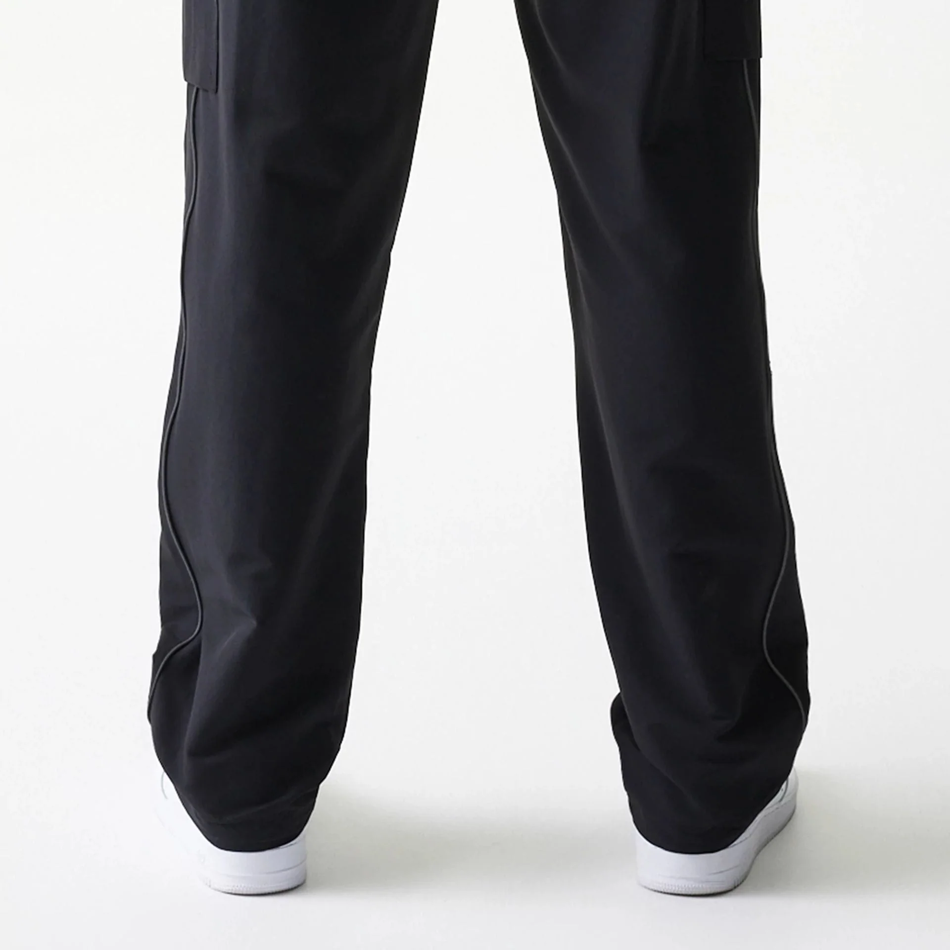 New York Yankees MLB Utility Black Straight Leg Cargo Joggers - Image 7