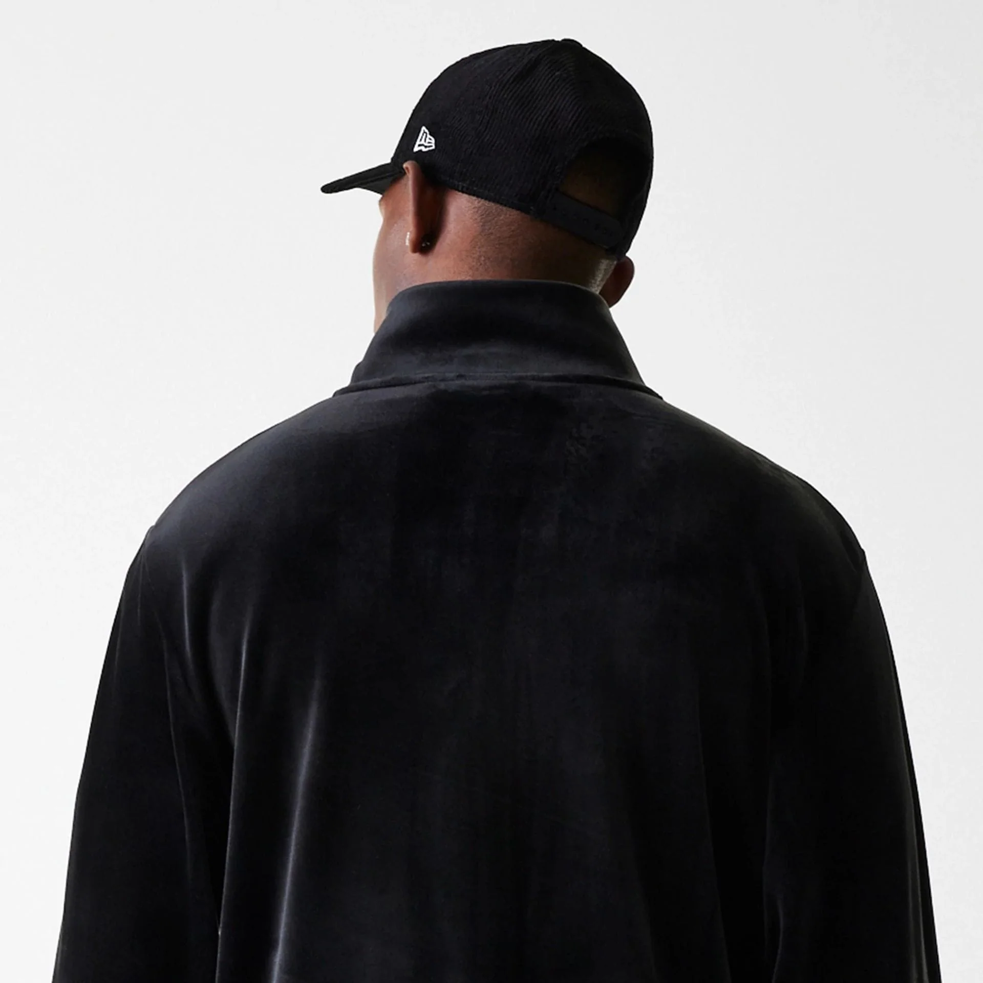 New York Yankees MLB Velour Black Track Top - Image 8