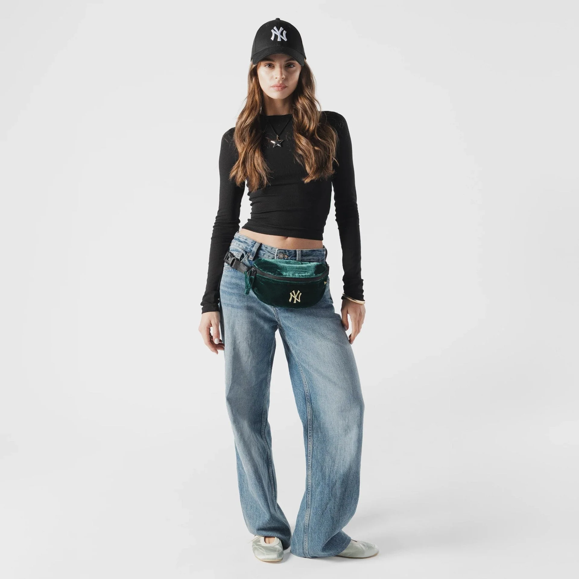 New York Yankees MLB Velour Pin Dark Green Waist Bag - Image 8